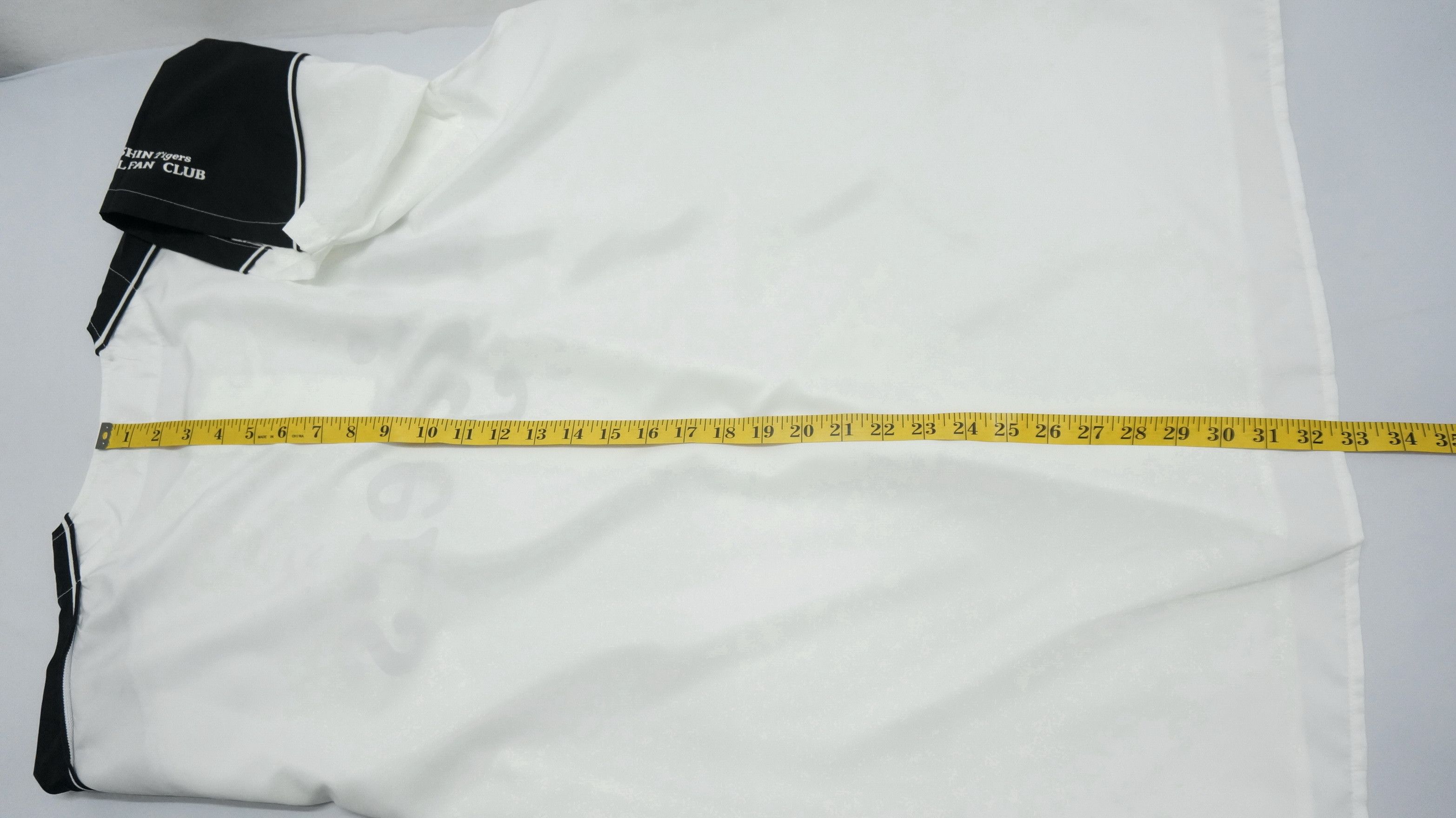 Japanese Brand Japan HANSHIN TIGERS MIZUNO Official Fanclub Shirt 160g Size US XL / EU 56 / 4 - 8 Thumbnail