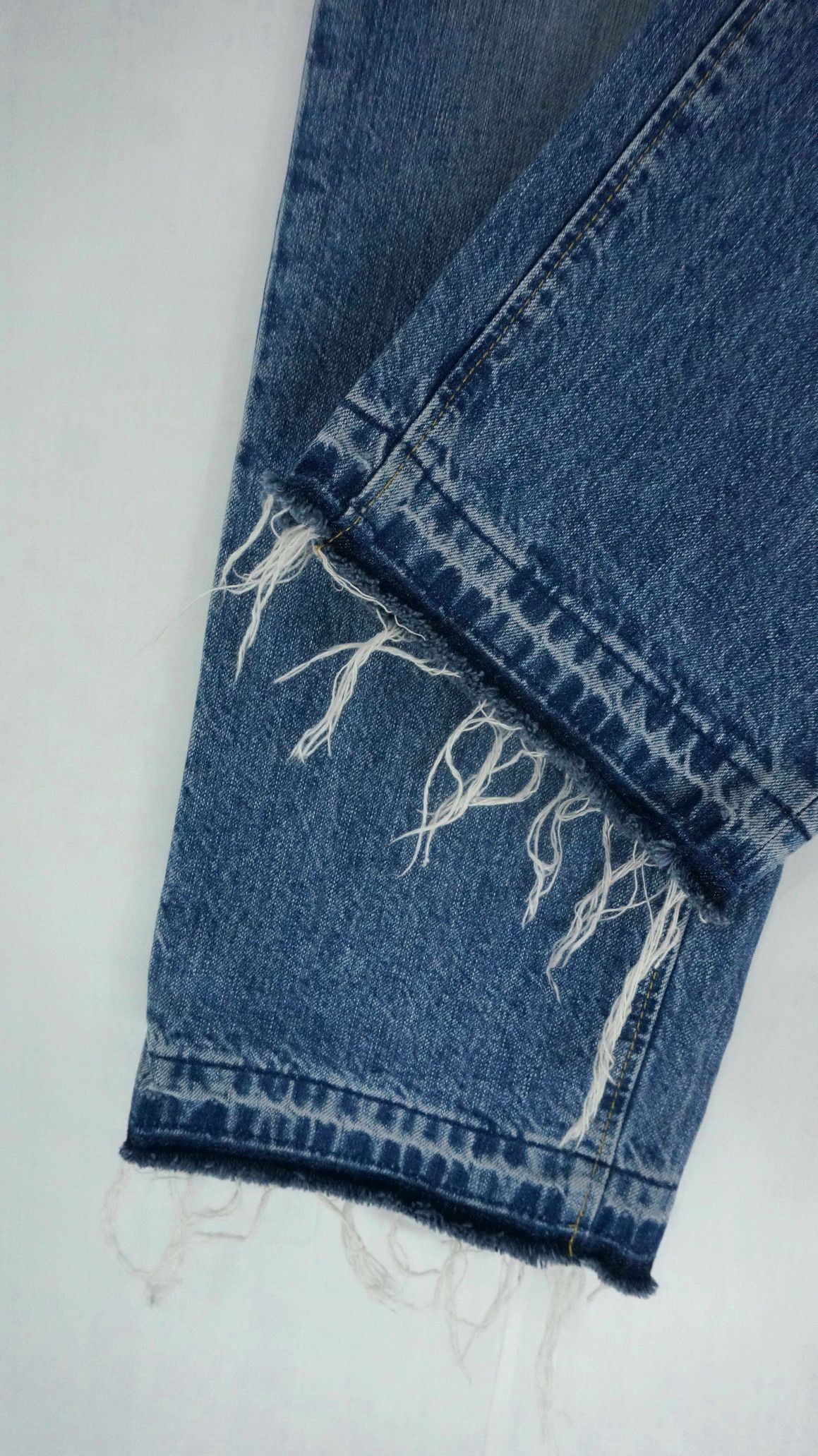 Japanese Brand GU Japan High Waisted Frayed Released Hem Unisex Jeans Size US 28 / EU 44 - 6 Thumbnail