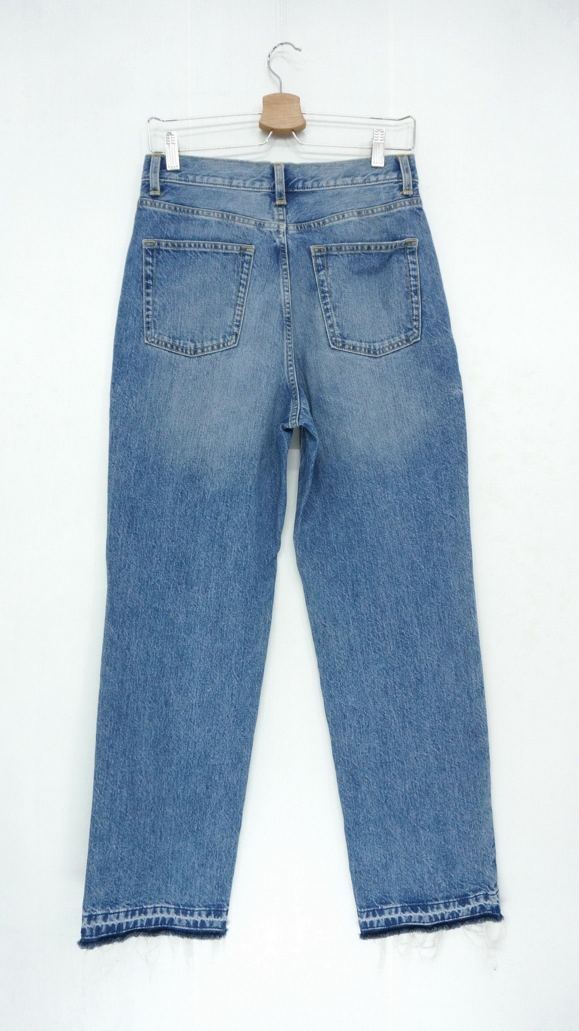 Japanese Brand GU Japan High Waisted Frayed Released Hem Unisex Jeans Size US 28 / EU 44 - 2 Thumbnail