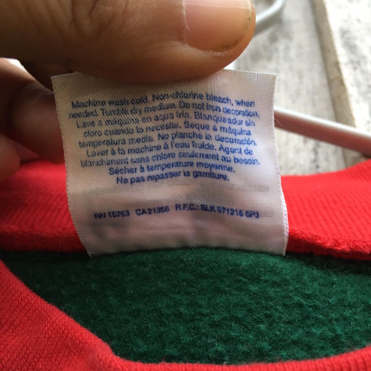 Hanes × Other × Vintage Vintage Animated Winter Crewneck Sweatshirt Size US M / EU 48-50 / 2 - 7 Thumbnail