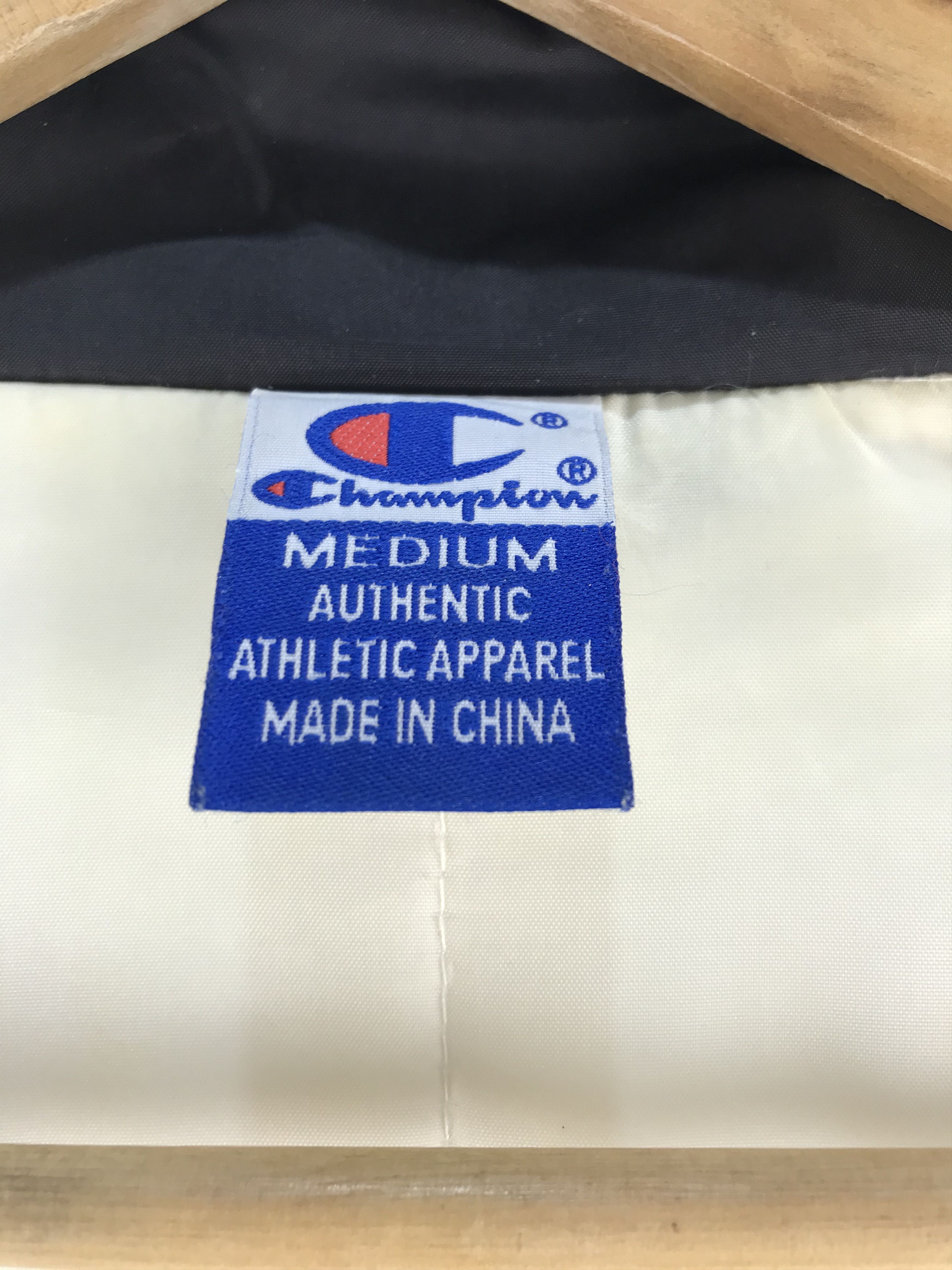Champion Vintage Champion Windbreaker Jacket Size US L / EU 52-54 / 3 - 11 Thumbnail