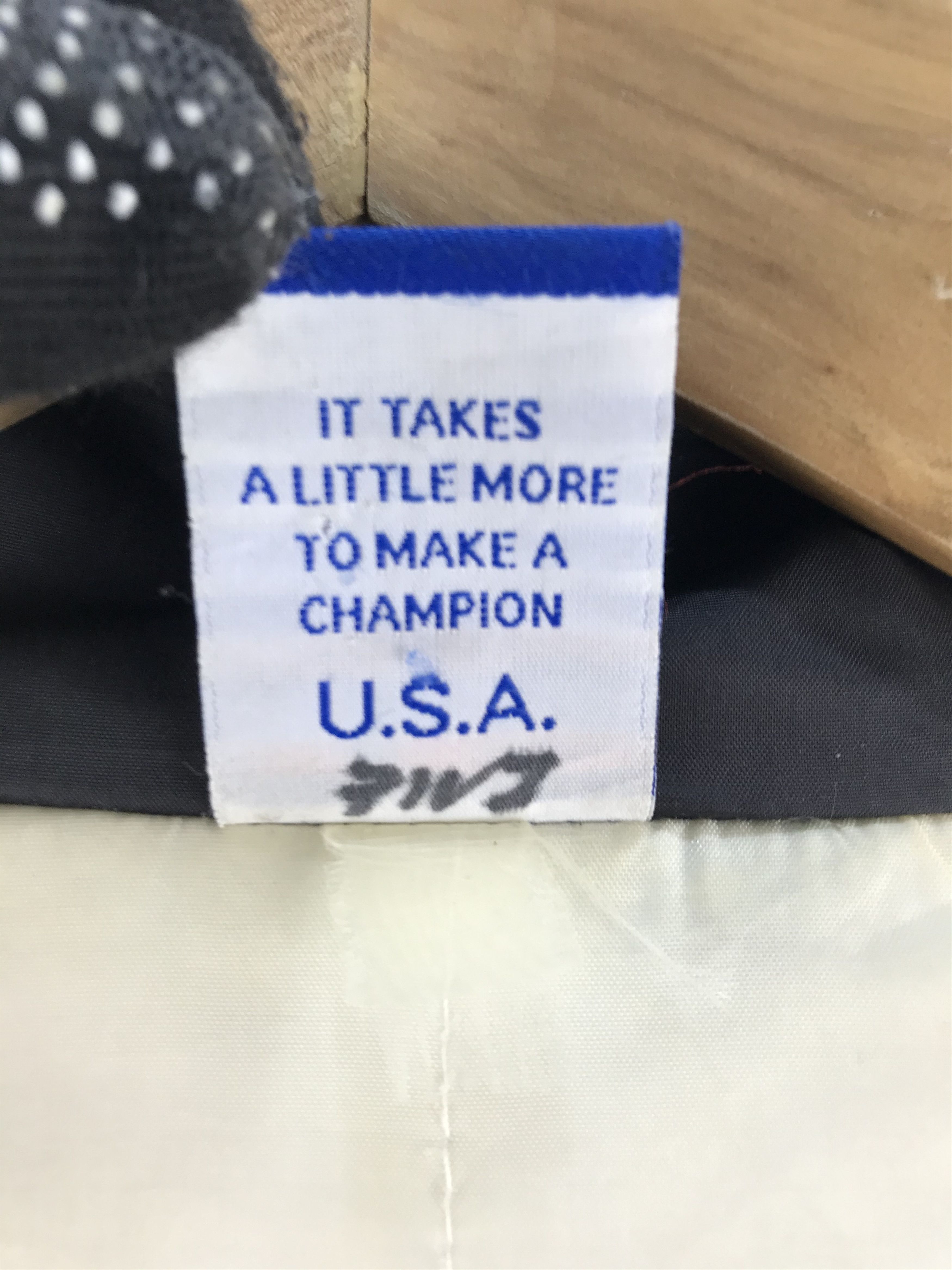 Champion Vintage Champion Windbreaker Jacket Size US L / EU 52-54 / 3 - 12 Thumbnail