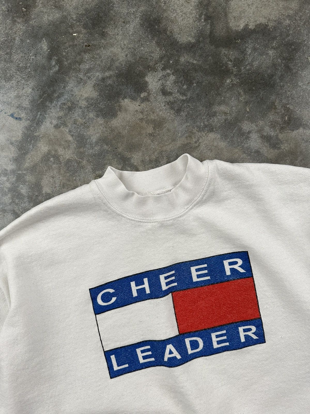 Fruit Of The Loom × Vintage Vintage " Cheer Leader " Boxy Logo Sweatshirt Sz. Large Size US L / EU 52-54 / 3 - 3 Thumbnail