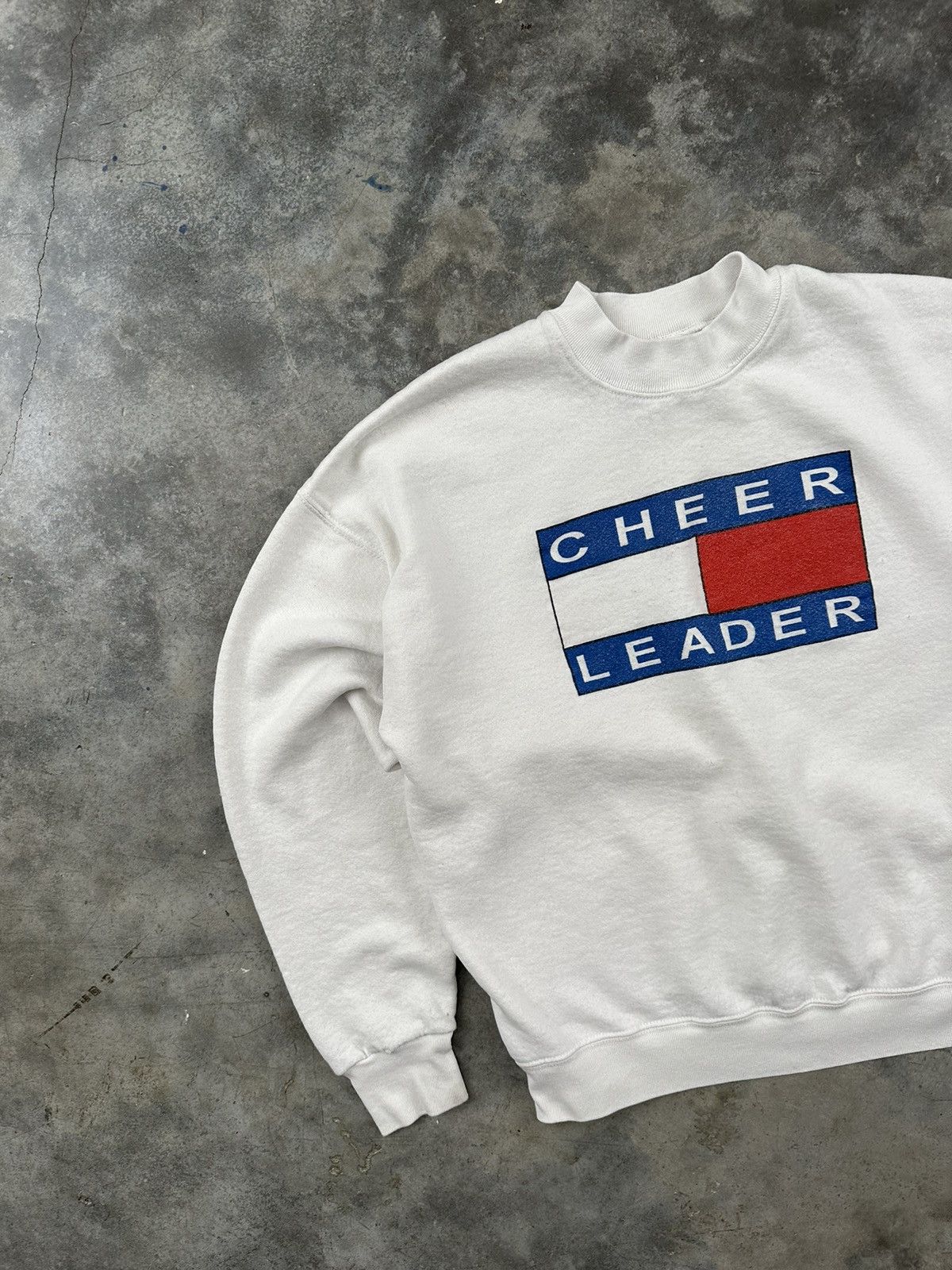 Fruit Of The Loom × Vintage Vintage " Cheer Leader " Boxy Logo Sweatshirt Sz. Large Size US L / EU 52-54 / 3 - 2 Thumbnail