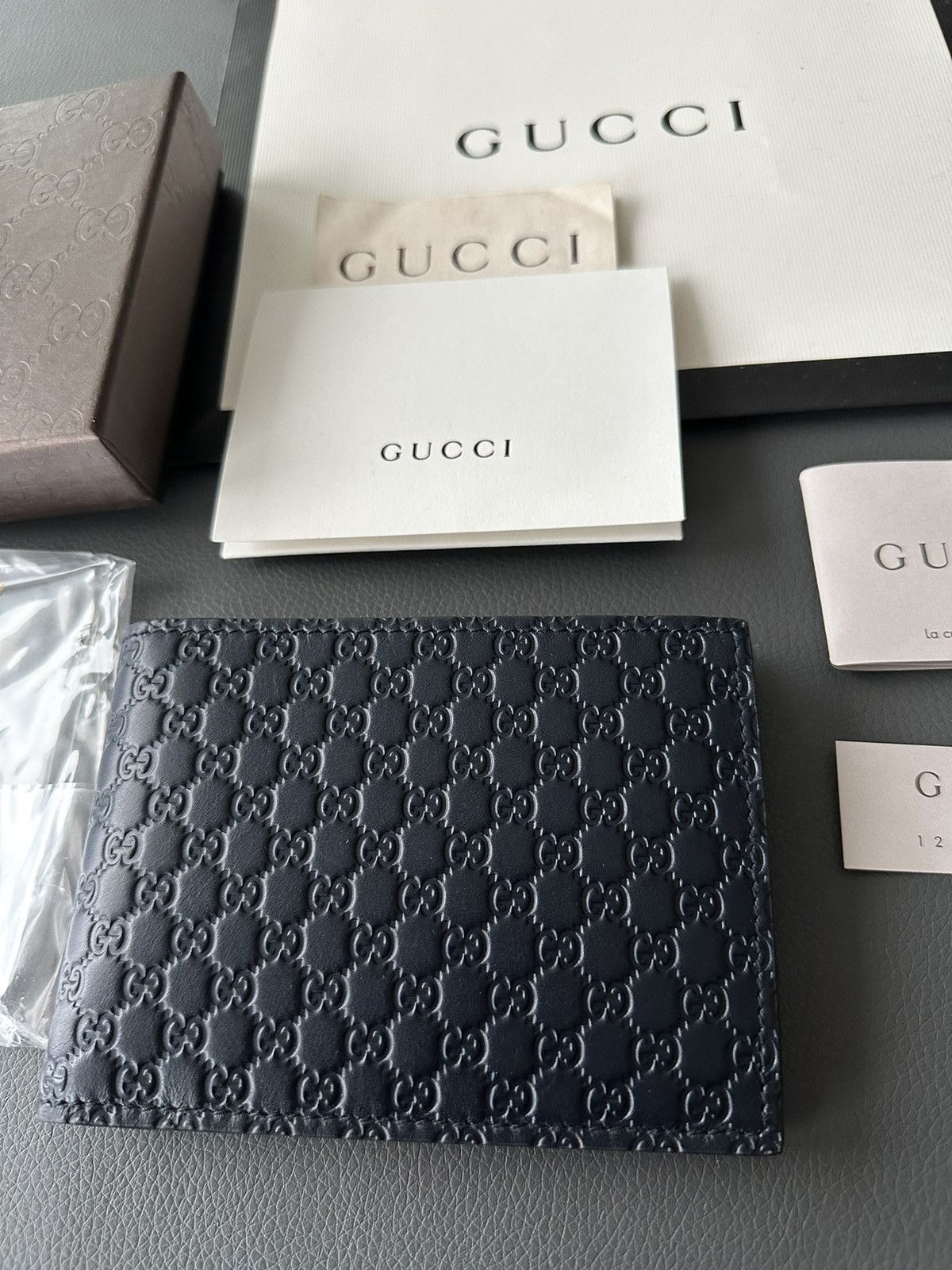 Gucci Rare Runway Brand New Iconic Gucci GG Logo Leather Wallet Size ONE SIZE - 12 Thumbnail