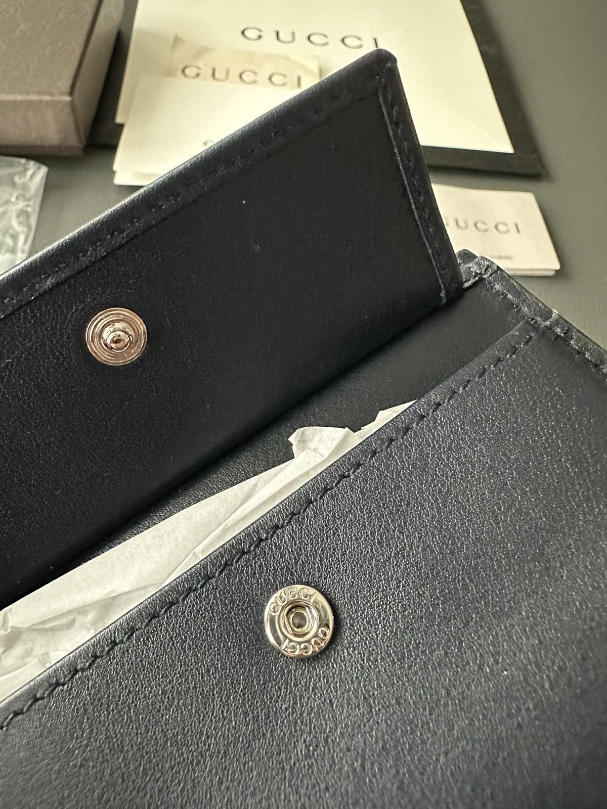 Gucci Rare Runway Brand New Iconic Gucci GG Logo Leather Wallet Size ONE SIZE - 7 Thumbnail