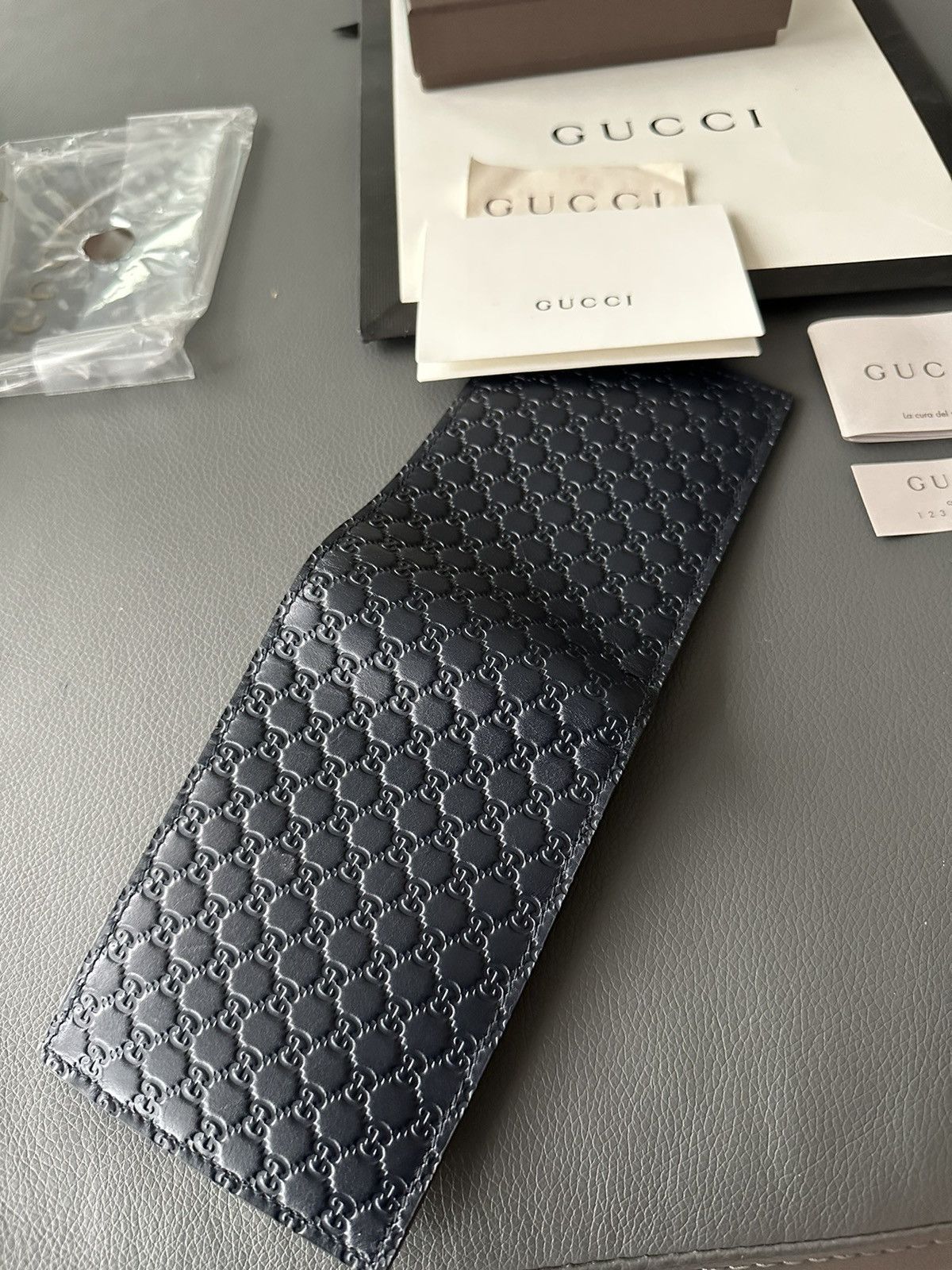 Gucci Rare Runway Brand New Iconic Gucci GG Logo Leather Wallet Size ONE SIZE - 20 Thumbnail
