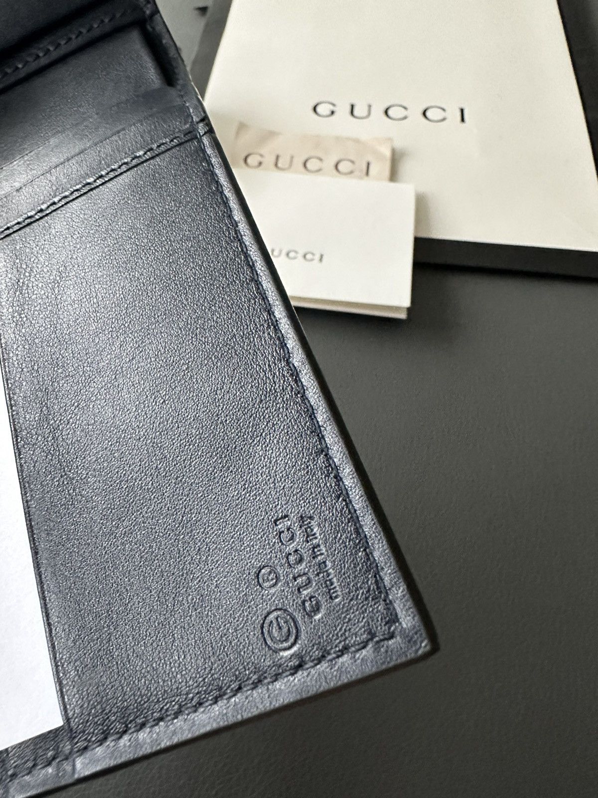 Gucci Rare Runway Brand New Iconic Gucci GG Logo Leather Wallet Size ONE SIZE - 4 Thumbnail