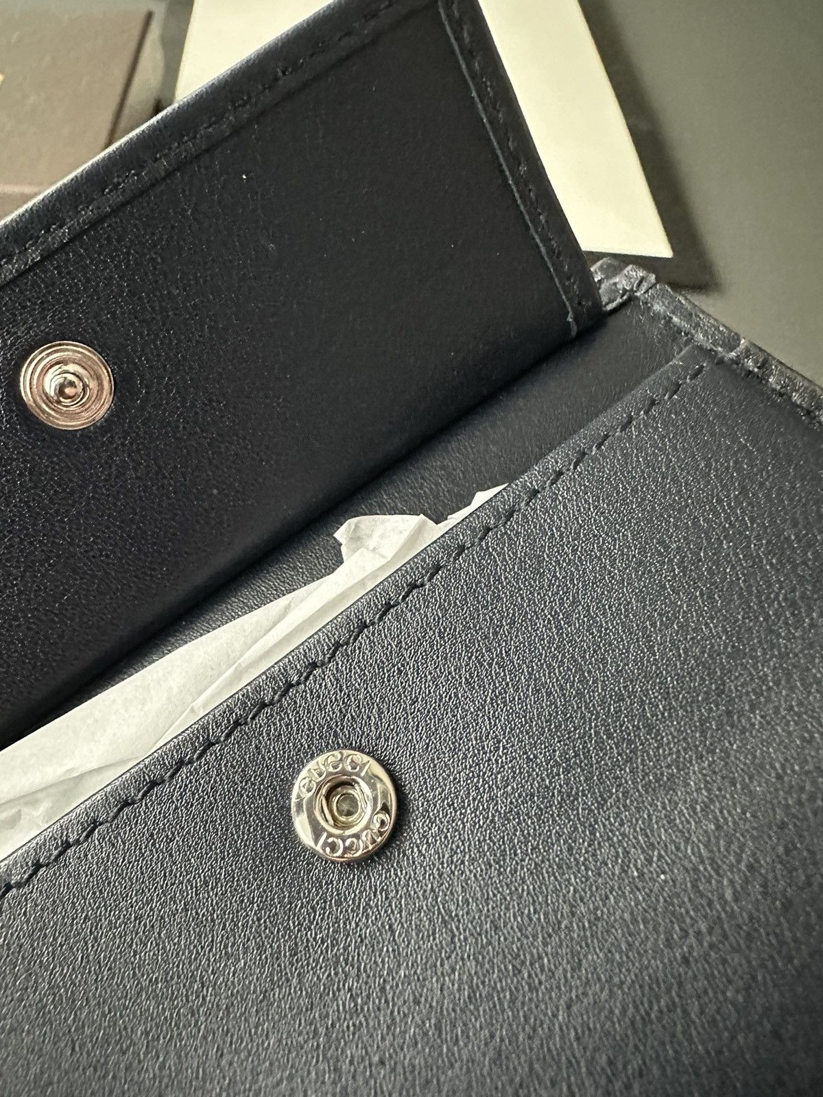 Gucci Rare Runway Brand New Iconic Gucci GG Logo Leather Wallet Size ONE SIZE - 15 Thumbnail