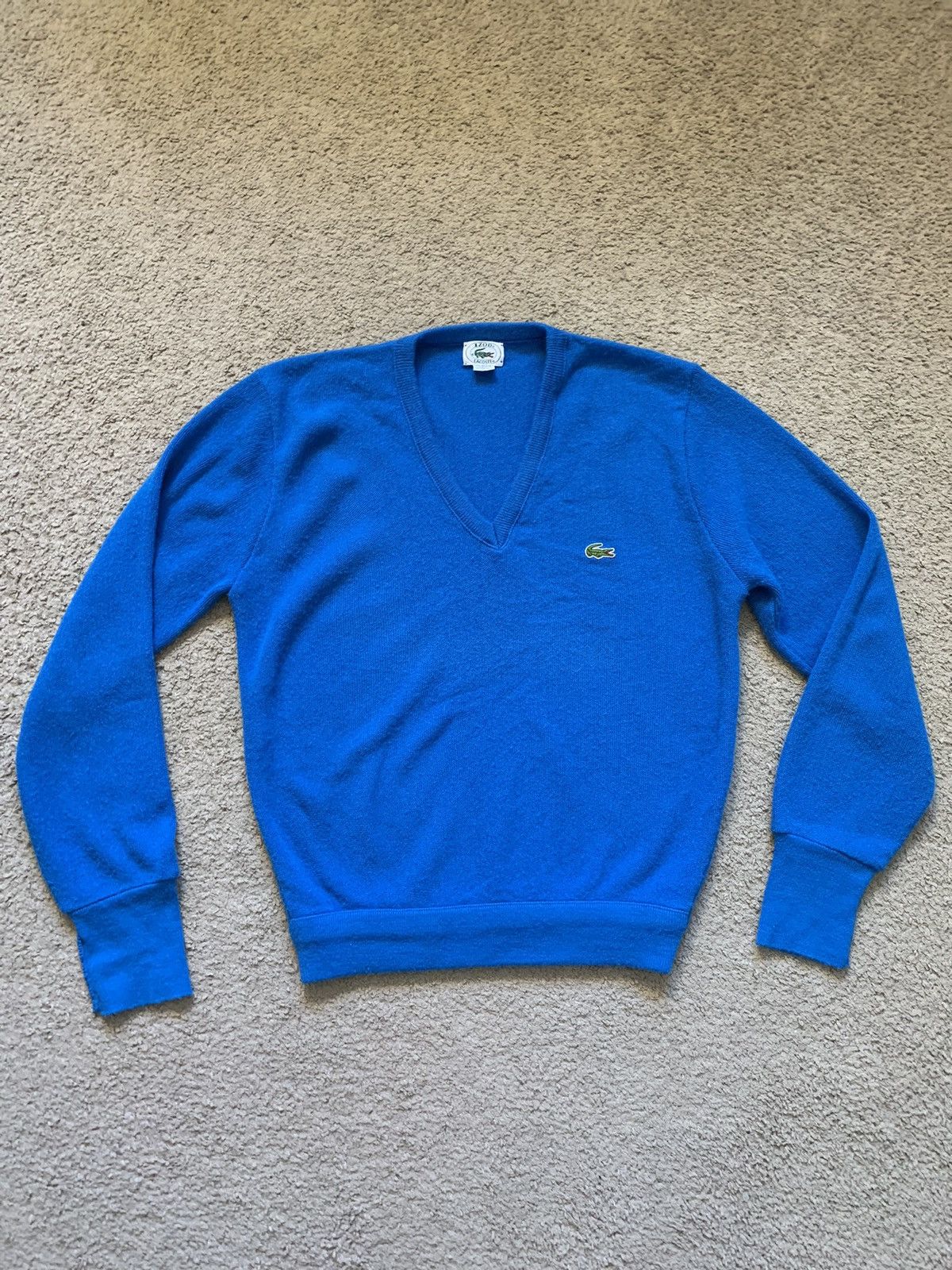 VINTAGE LACOSTE IZOD V-NECK SWEATER