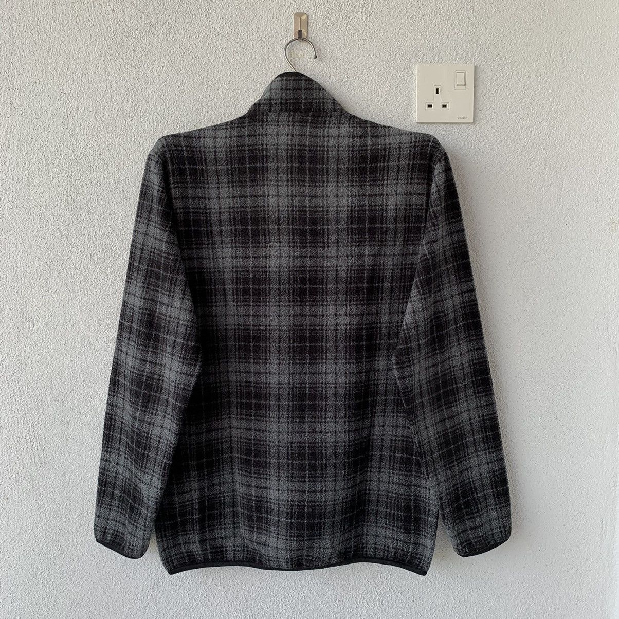 Japanese Brand × Uniqlo UNIQLO fleece full-zip jacket.. block design Size US M / EU 48-50 / 2 - 5 Thumbnail