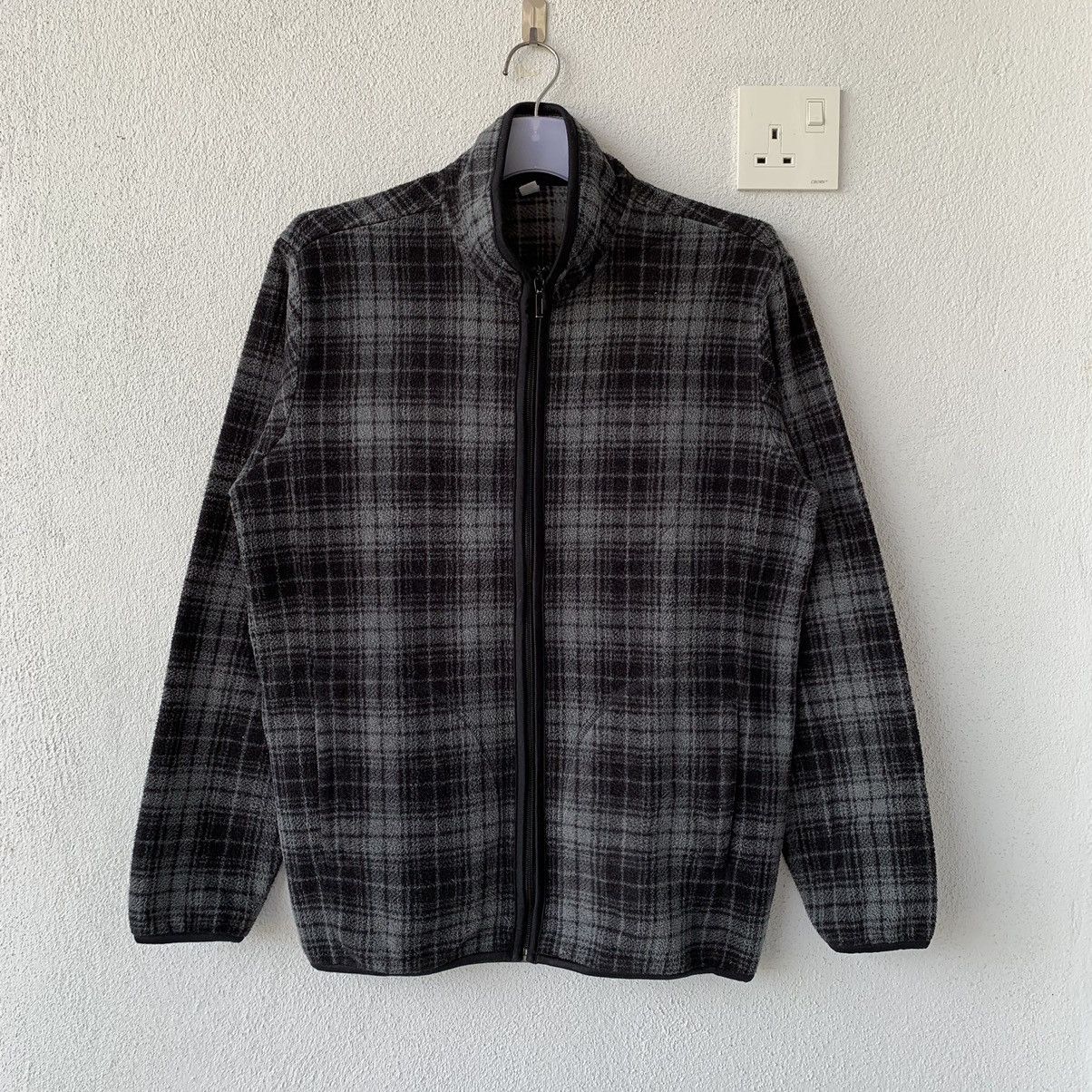 Japanese Brand × Uniqlo UNIQLO fleece full-zip jacket.. block design Size US M / EU 48-50 / 2 - 1 Thumbnail