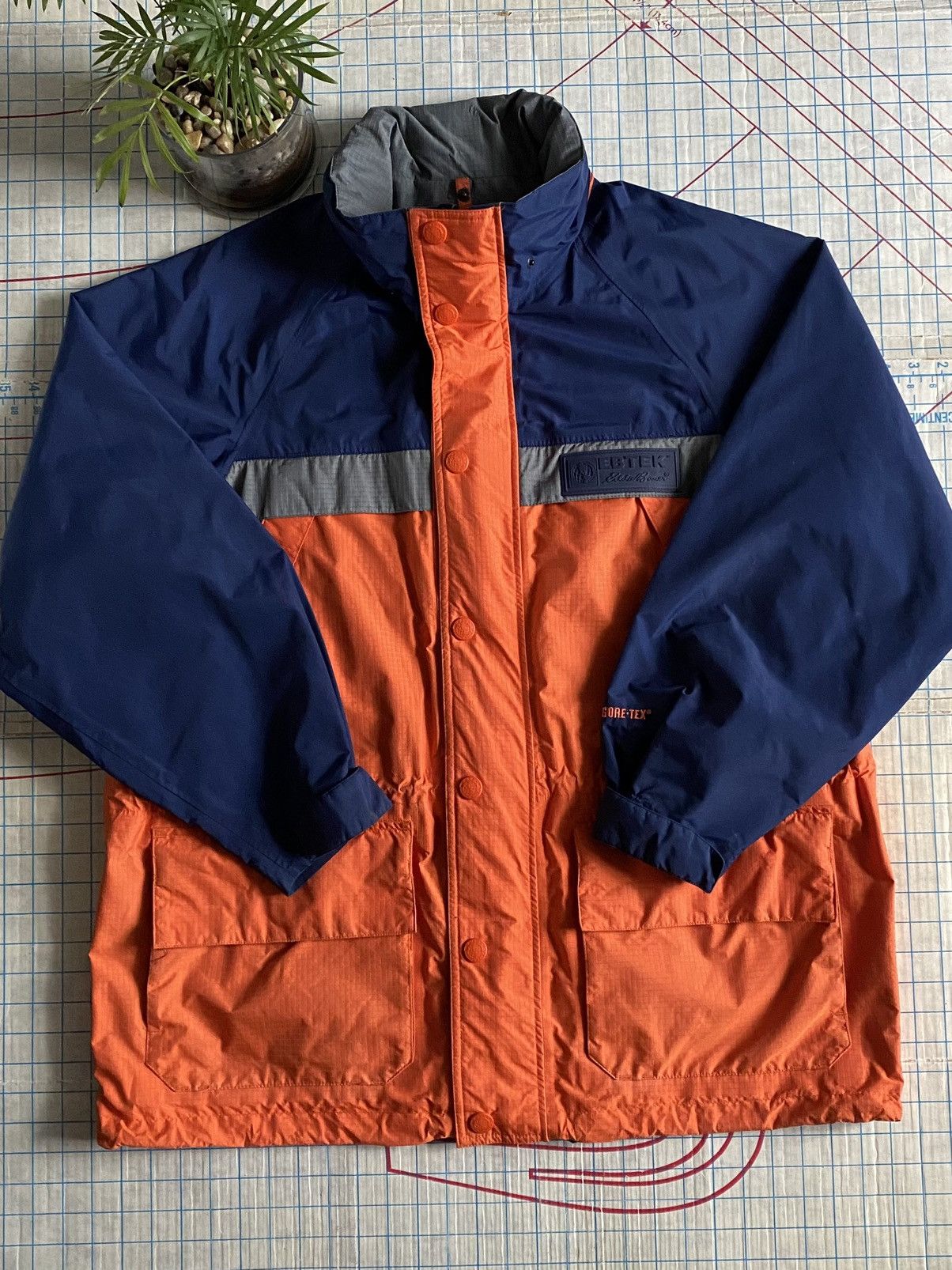 Vintage Eddie Bauer Ebtek GoreTex Jacket Size Large Orange and Navy