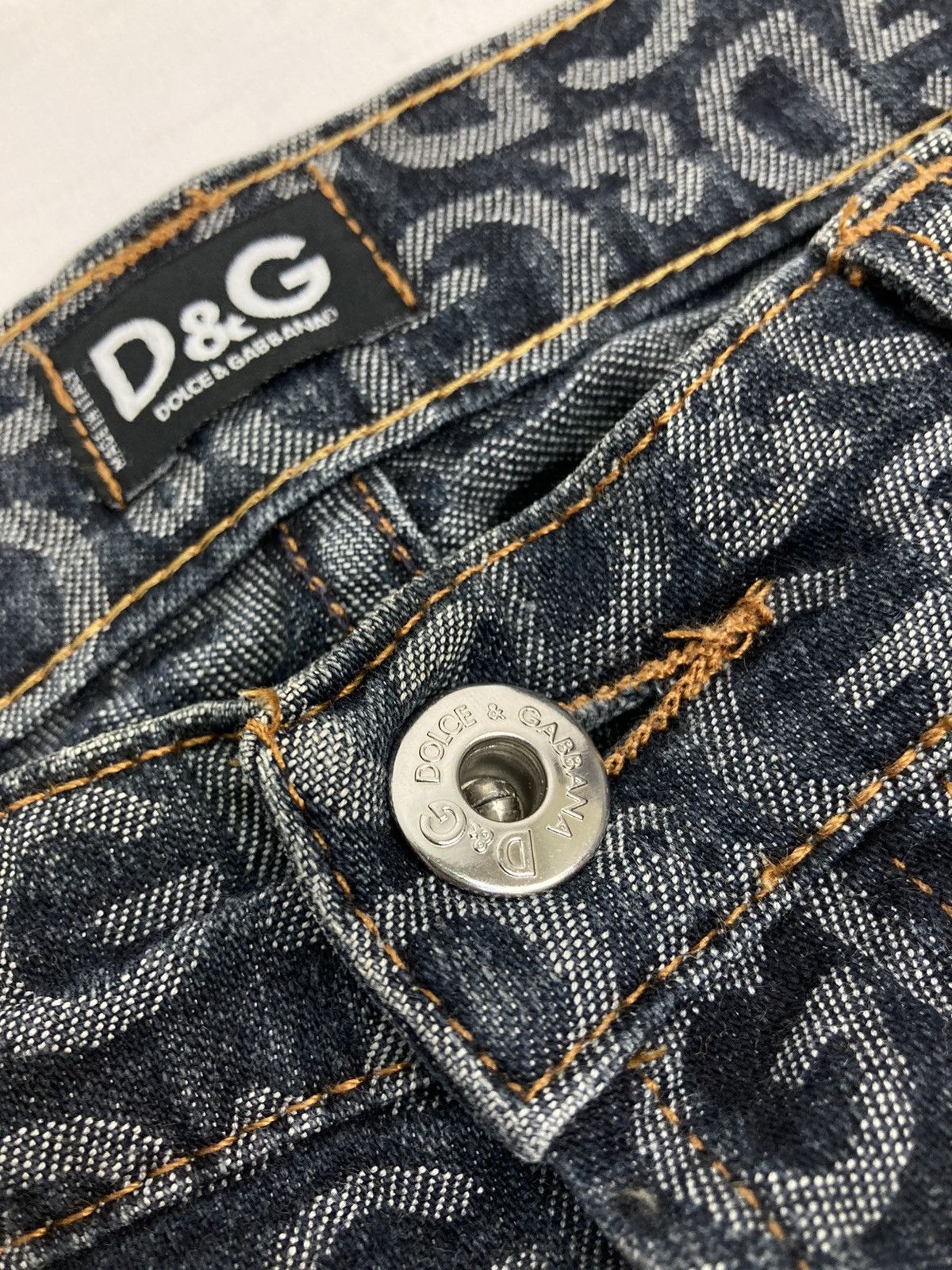 Dolce & Gabbana Vintage Dolce & Gabbana jeans monogram Size US 33 - 11 Thumbnail