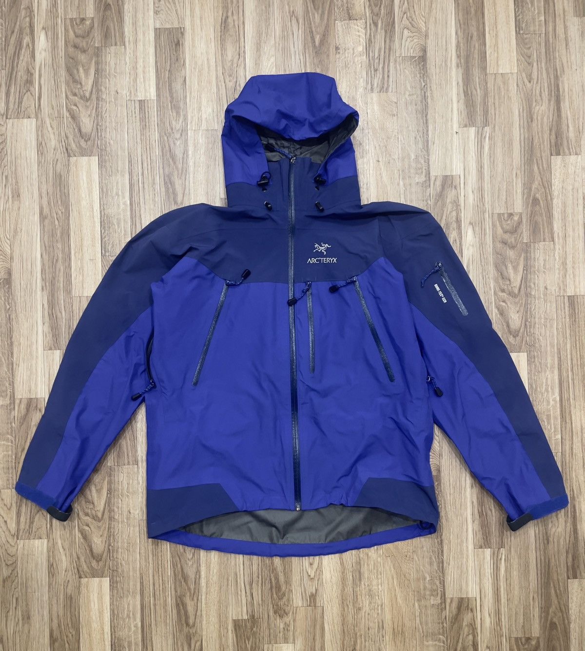 Arc'Teryx Vintage 2004 Arc'teryx Theta AR Gore-tex Shell | Grailed