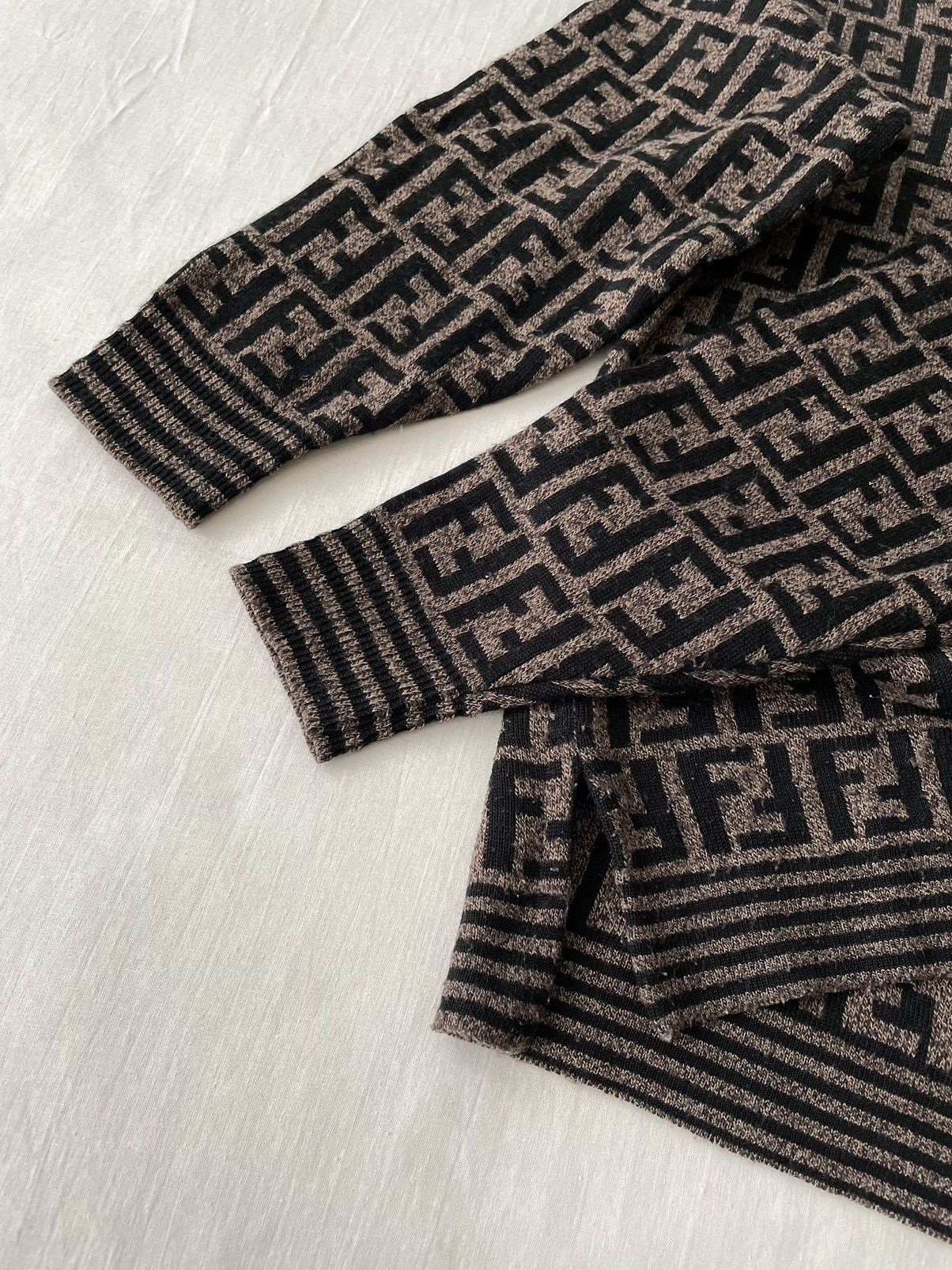 Other Vintage FF Monogram Wool Sweater Size US S / EU 44-46 / 1 - 9 Thumbnail
