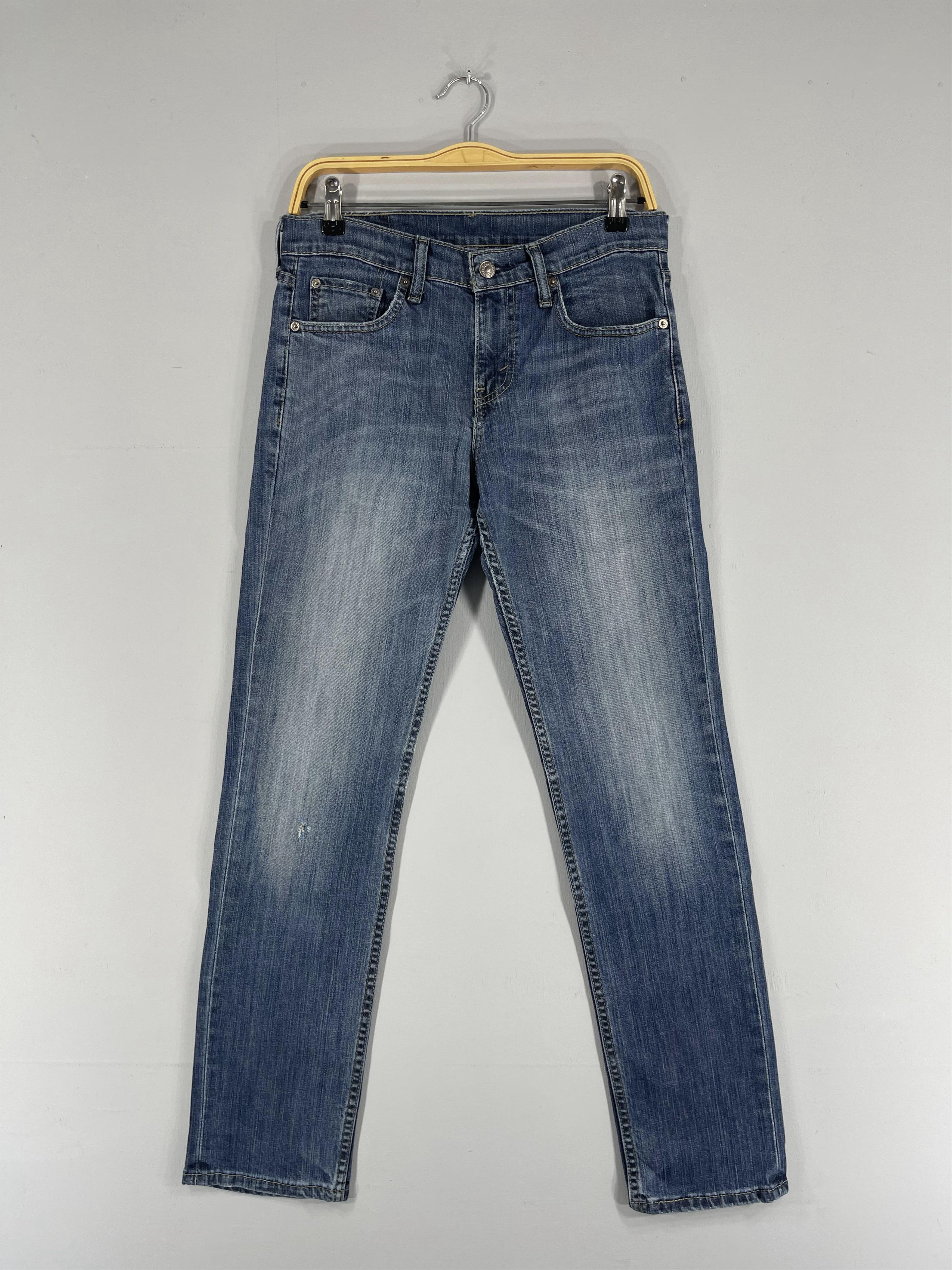 W31 L30 Levis 511 Slim Fit Straight Leg Distressed Jeans
