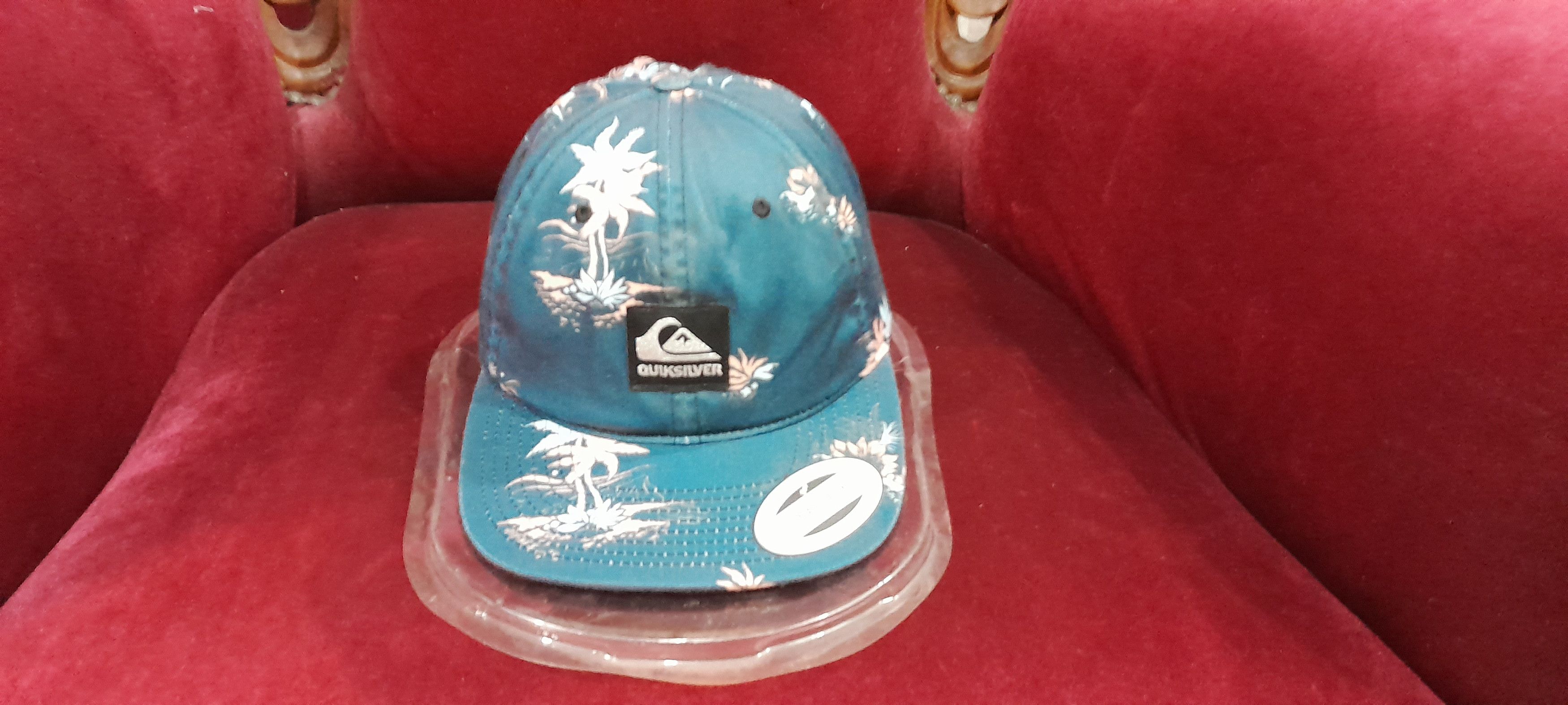 Quiksilver all over print surf style sample