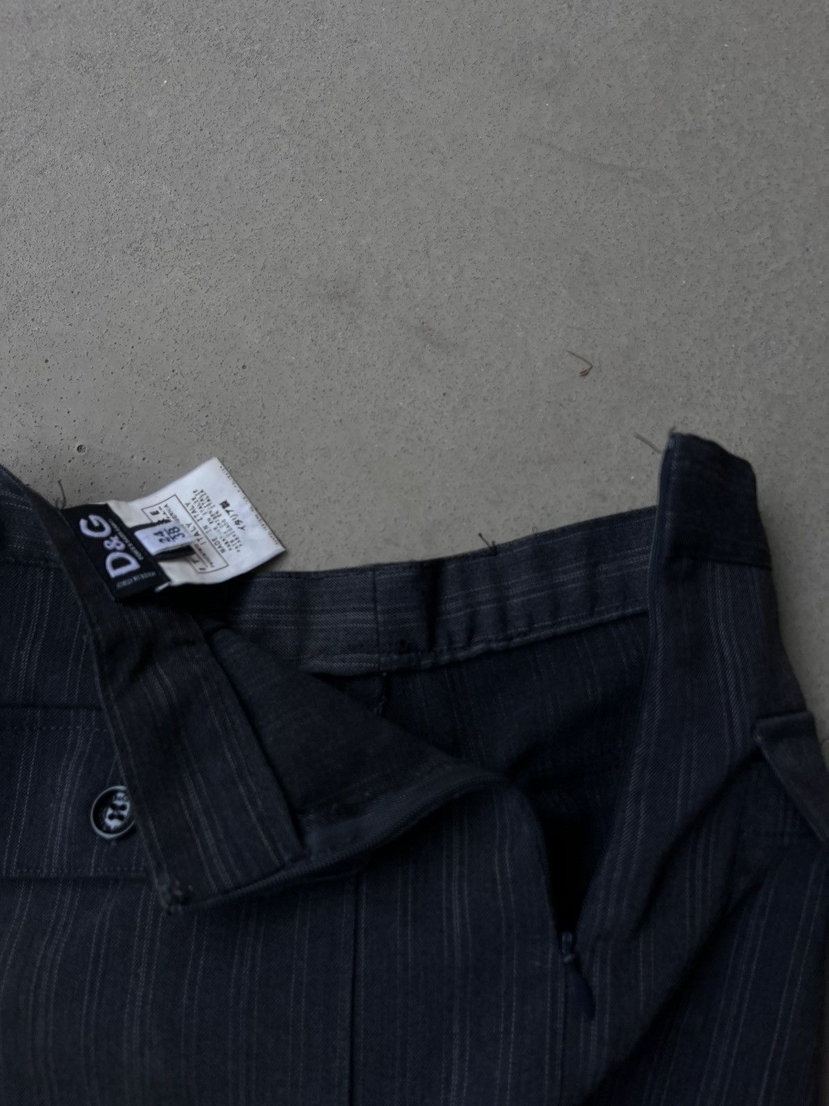 Dolce & Gabbana D&g bondage pinstripe skirt Size 26" / US 2 / IT 38 - 9 Thumbnail