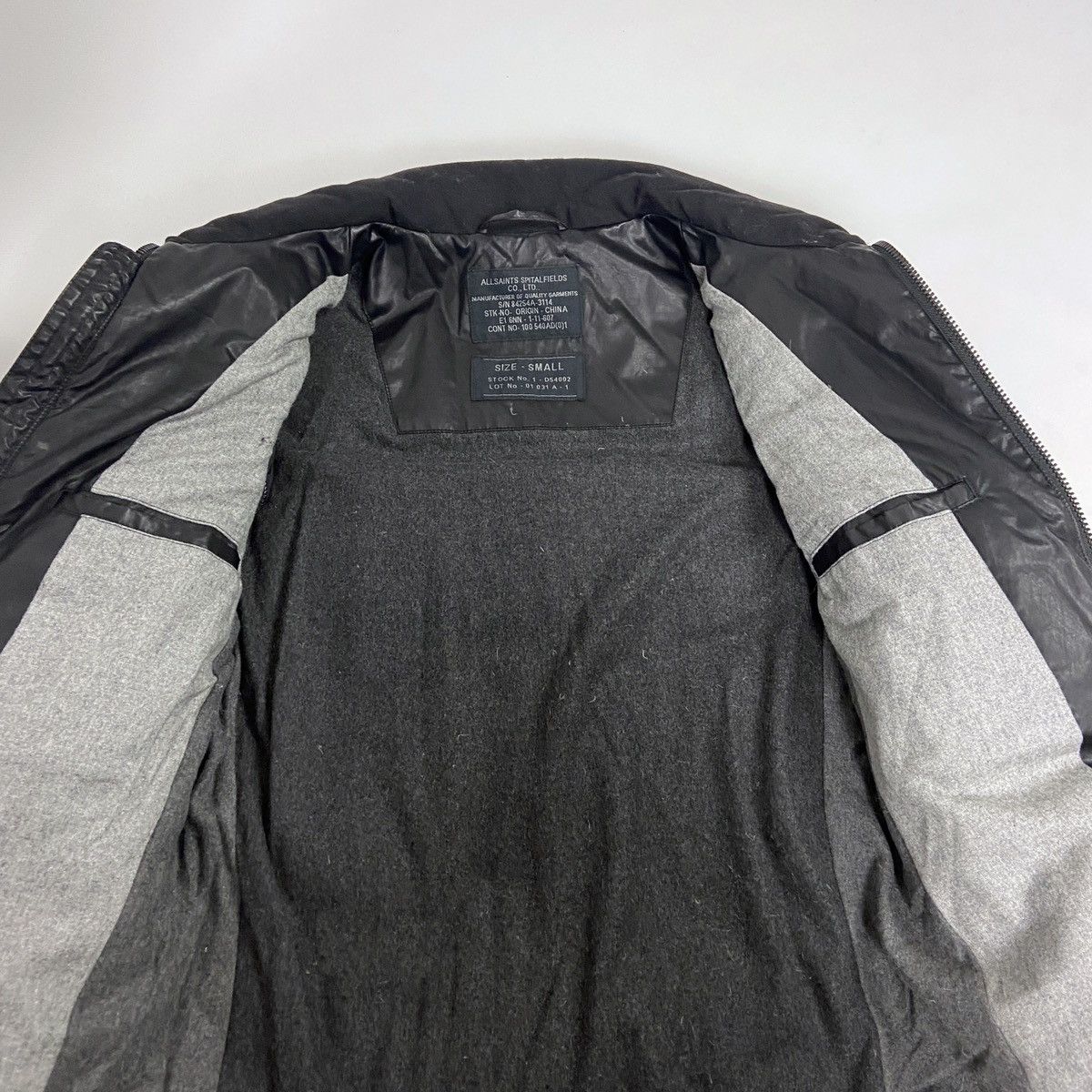 Allsaints Allsaints waxed puffer jacket Coronet black y2k vest 2 in 1 Size US S / EU 44-46 / 1 - 5 Thumbnail
