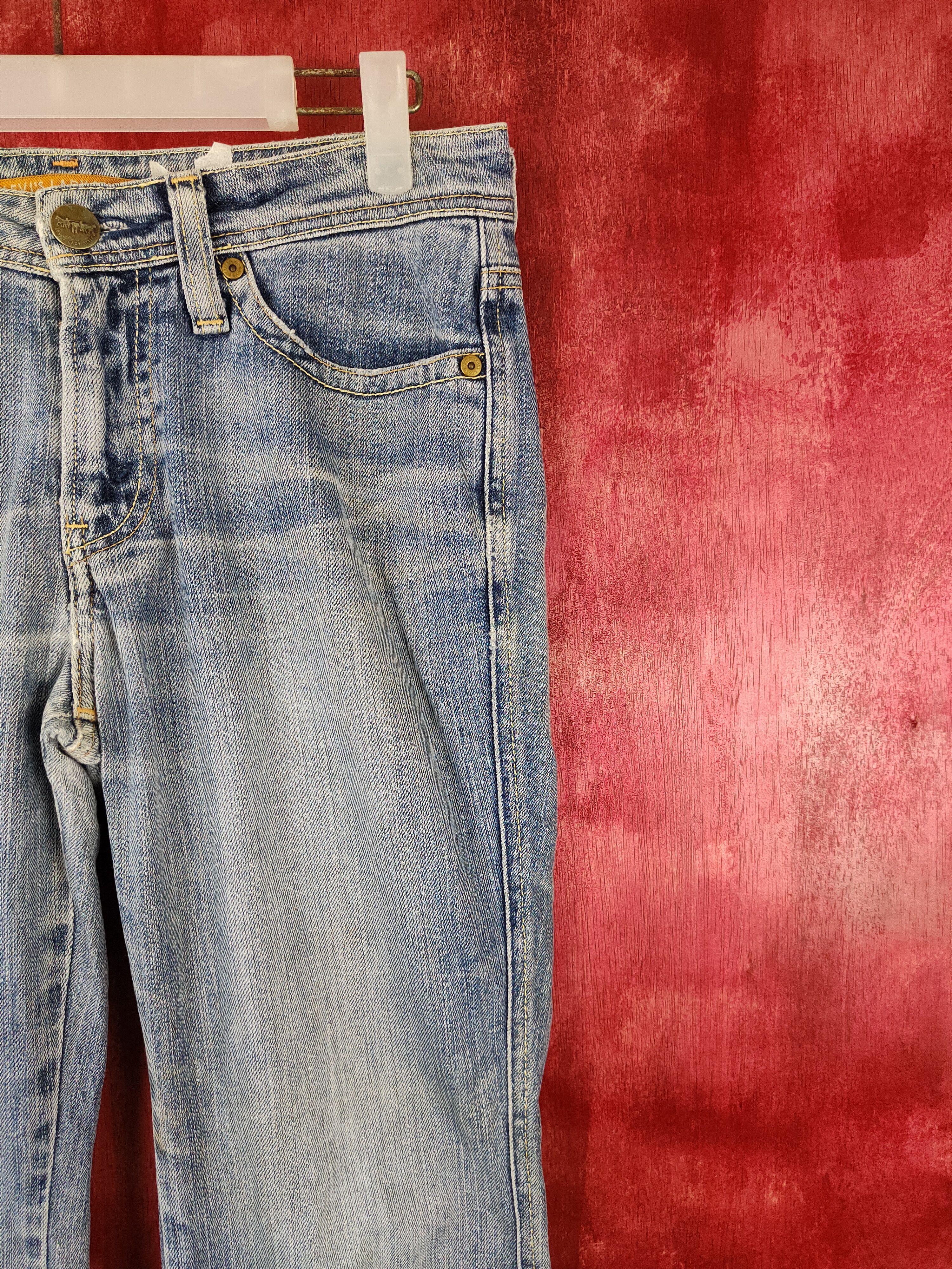 Levi's × Vintage Levi's Lady Style Blue faded jeans vintage Denim #5972 Size 30" / US 8 / IT 44 - 5 Thumbnail