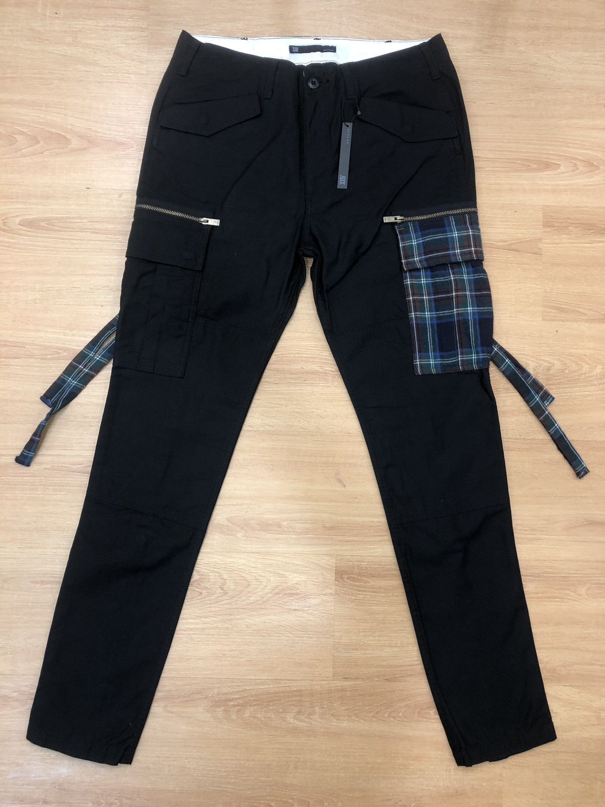 Japanese Brand Japanese FOUR Parachute Cargo Pants Multipocket Bondage Size US 32 / EU 48 - 2 Thumbnail