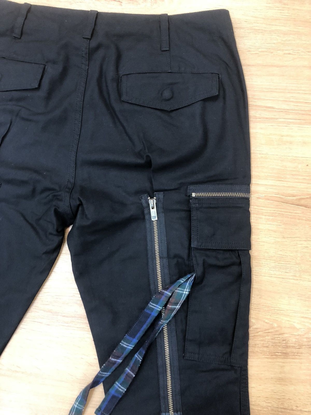 Japanese Brand Japanese FOUR Parachute Cargo Pants Multipocket Bondage Size US 32 / EU 48 - 10 Thumbnail