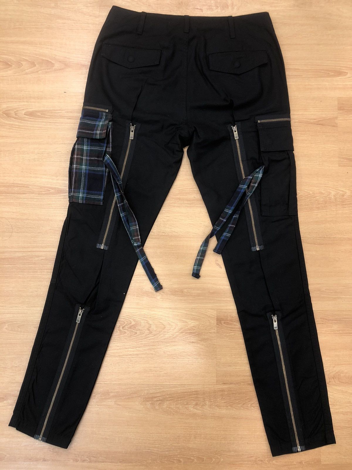 Japanese Brand Japanese FOUR Parachute Cargo Pants Multipocket Bondage Size US 32 / EU 48 - 1 Thumbnail