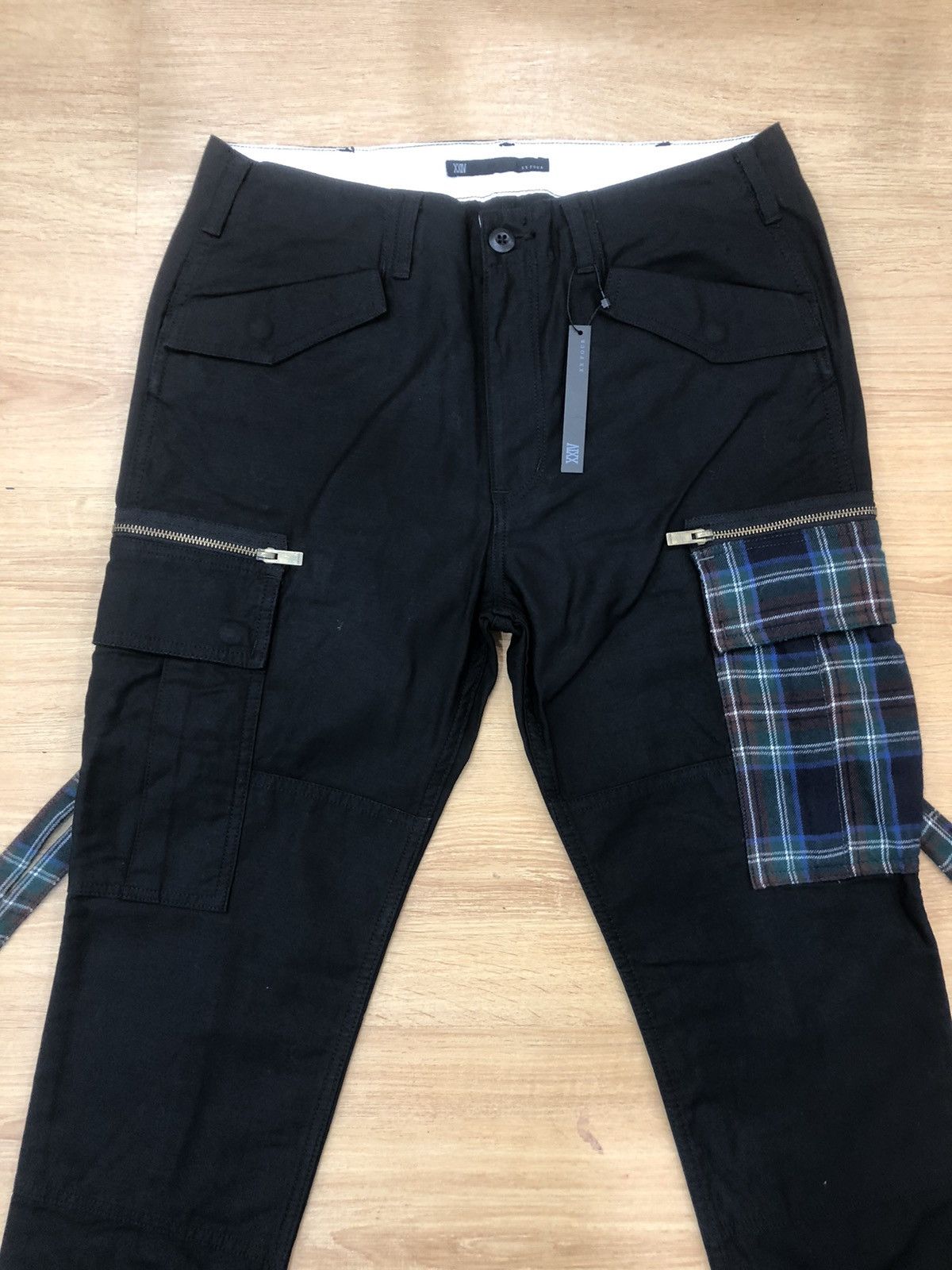 Japanese Brand Japanese FOUR Parachute Cargo Pants Multipocket Bondage Size US 32 / EU 48 - 3 Thumbnail