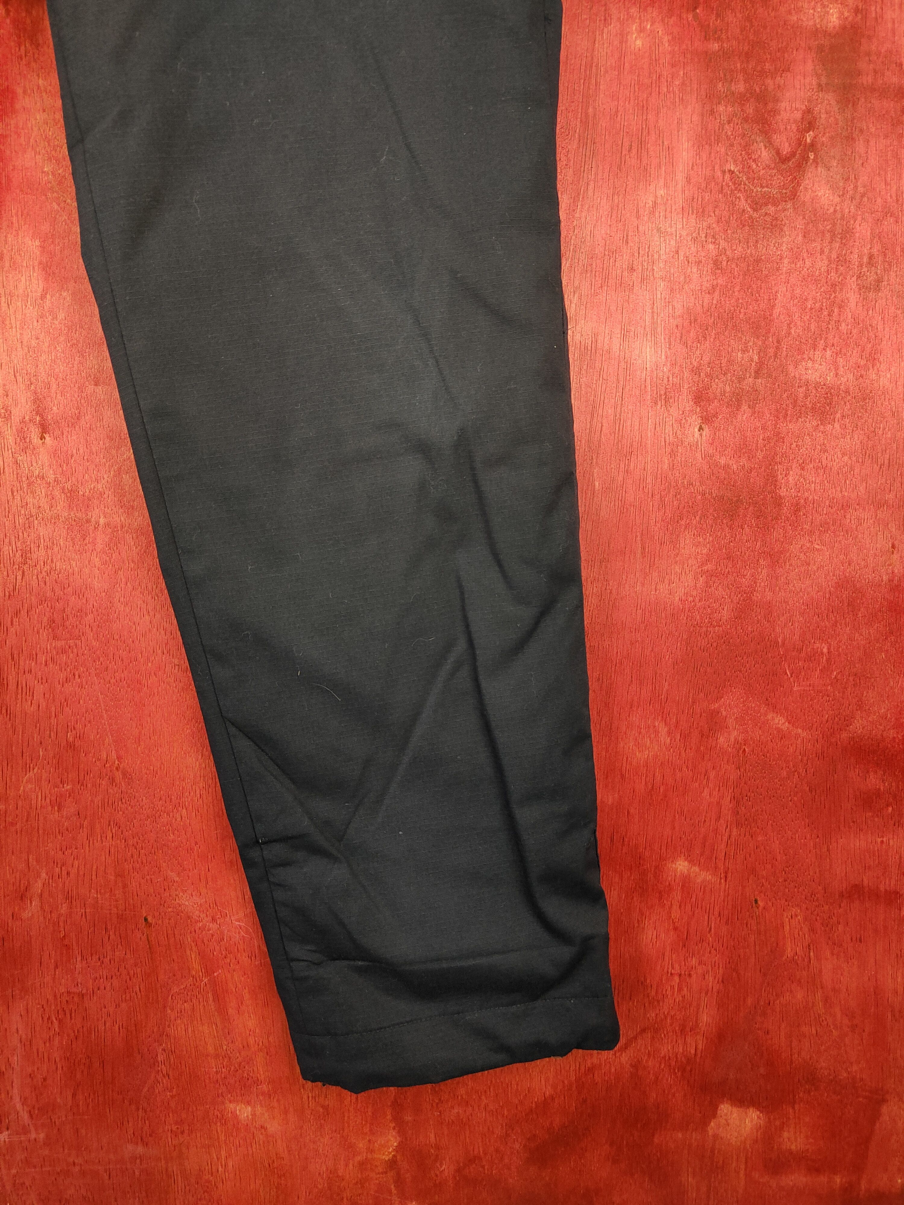 Japanese Brand × Uniqlo Uniqlo dark blue multi pocket tactical cargo pant #S347 Size US 33 - 7 Thumbnail