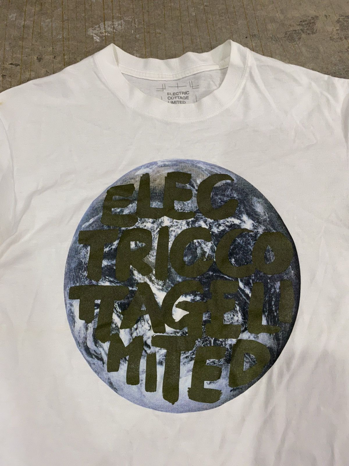 Electric Cottage × Fragment Design × Hiroshi Fujiwara 2001 ELECTRIC COTTAGE unreleased tee by Hiroshi Fujiwara Size US M / EU 48-50 / 2 - 4 Thumbnail