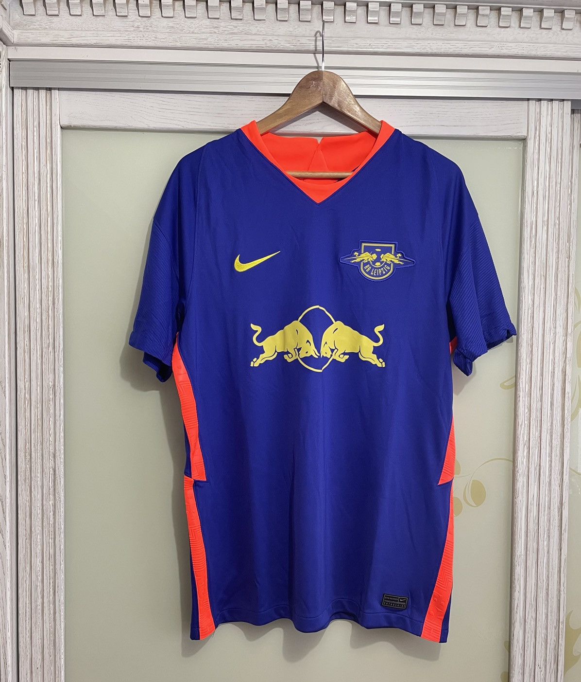 Nike RB Leipzig 2020-2021 Away Soccer Jersey Football Shirt Size US L / EU 52-54 / 3 - 1 Thumbnail