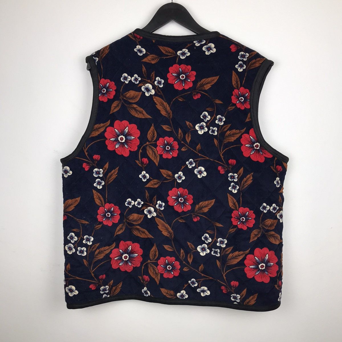 Designer × Japanese Brand × Vintage Vintage Japanese Flower Motion Design Quilted Vest Jacket Size US L / EU 52-54 / 3 - 7 Thumbnail