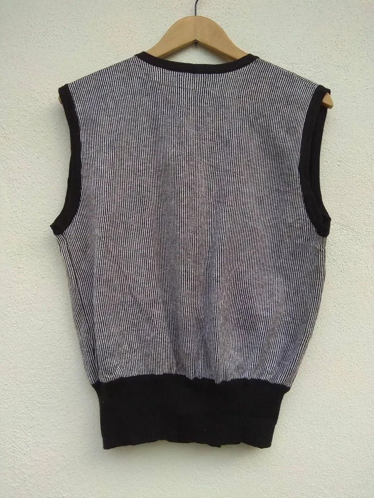 Salvatore Ferragamo SALVATORE FERRAGAMO VEST Size US M / EU 48-50 / 2 - 2 Thumbnail