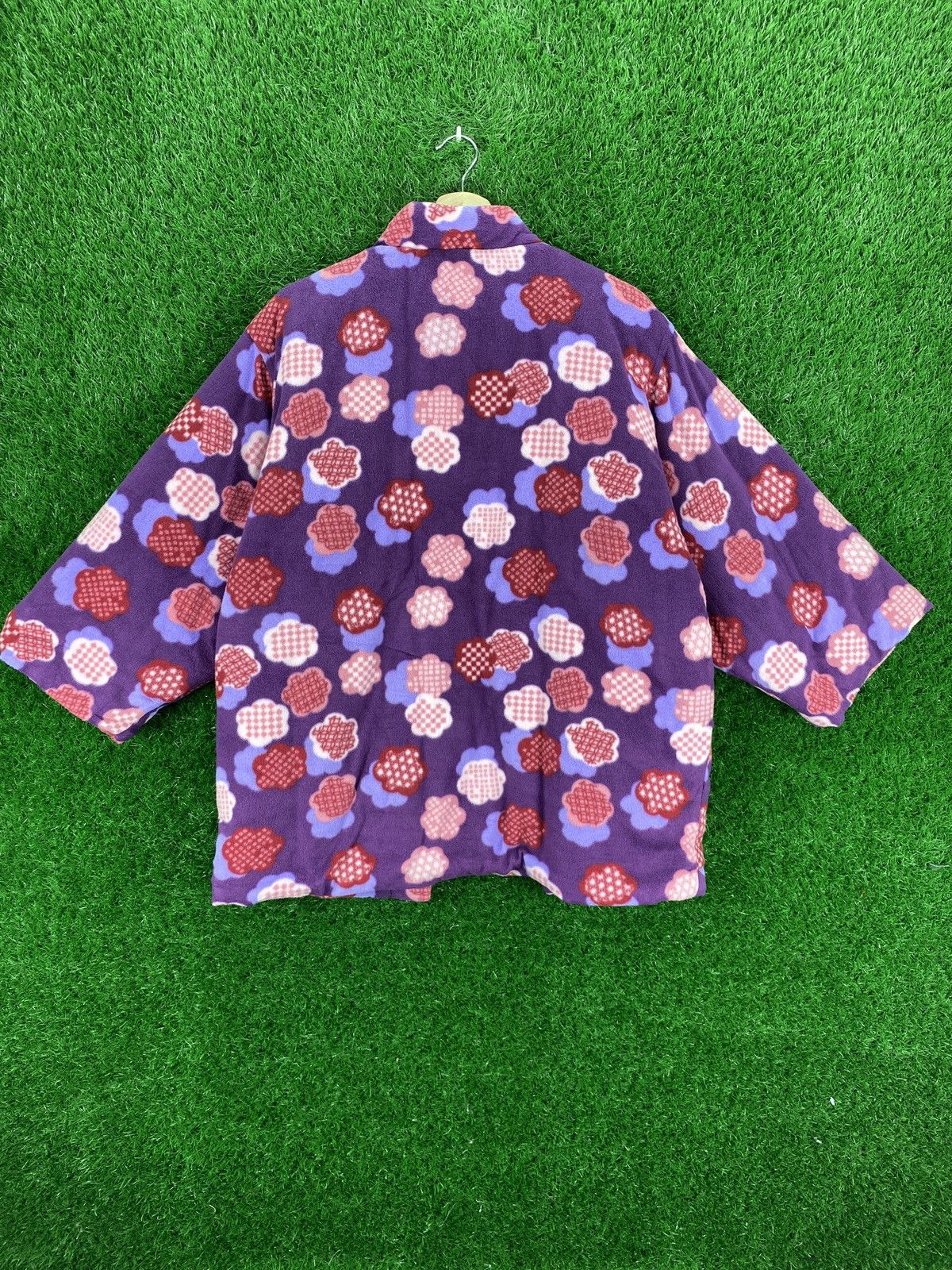 Japanese Brand × Vintage Vintage Kimono Fleece Floral Design Japanese Size US M / EU 48-50 / 2 - 2 Thumbnail