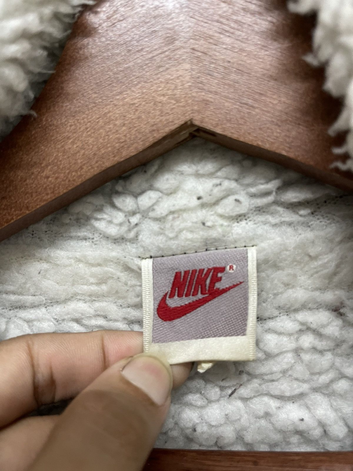 Nike Vintage 90’s NIKE Swoosh Shearling Long Jacket Hoodies Size US L / EU 52-54 / 3 - 5 Thumbnail
