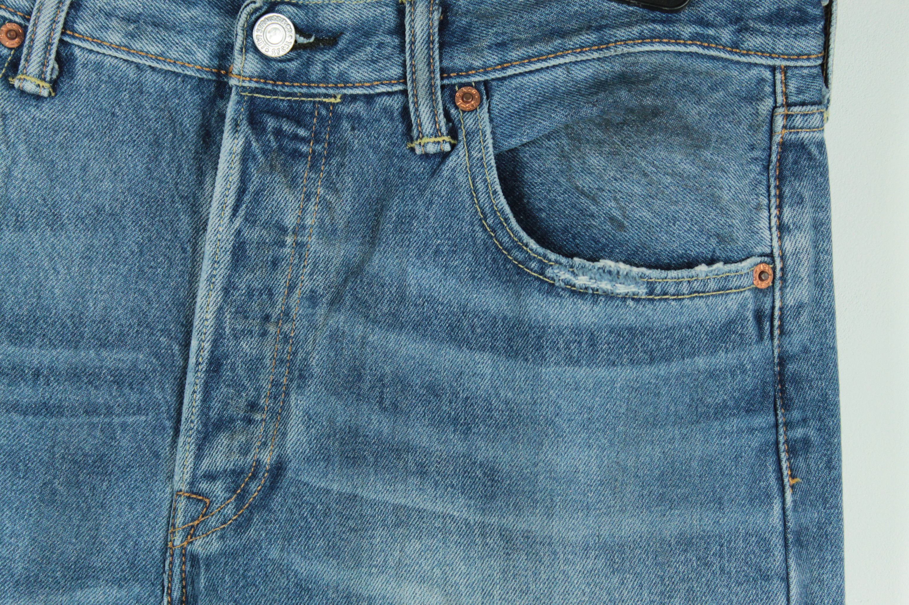 Levi's Levi's 501 Original Fit Distressed Blue Denim Straight Jeans Size US 32 / EU 48 - 3 Thumbnail