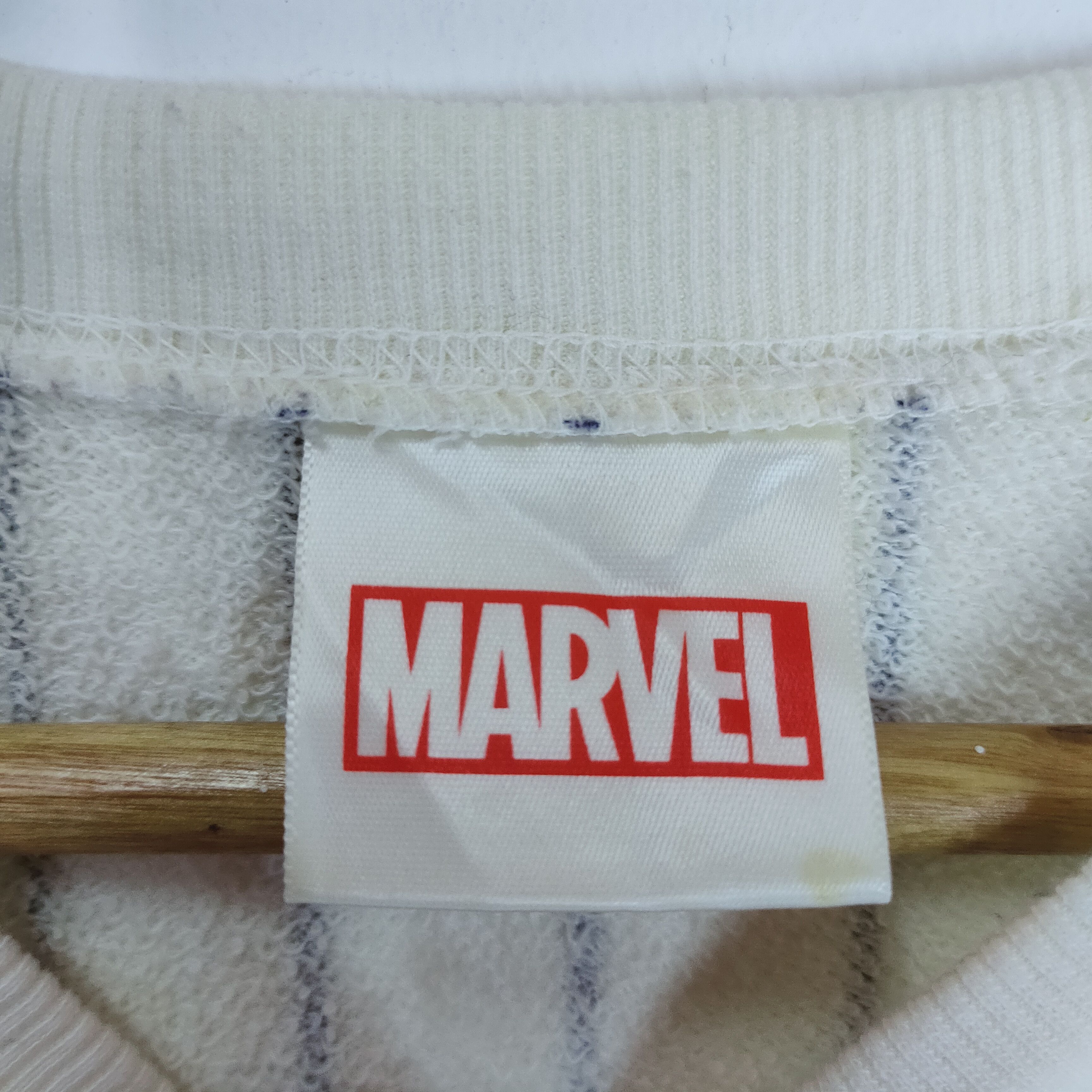Marvel Comics MARVEL STRIPE SWEATSHIRT Big Spellout Logo White Size US L / EU 52-54 / 3 - 4 Thumbnail