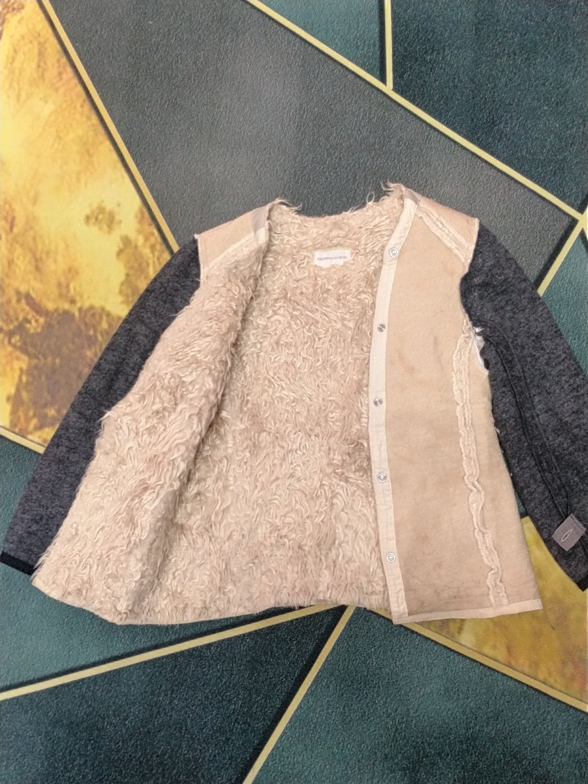 Issey Miyake TSUMORI CHISOTA REMOVEABLE SHERPA SNAP BUTTON JACKET Size S / US 4 / IT 40 - 12 Thumbnail