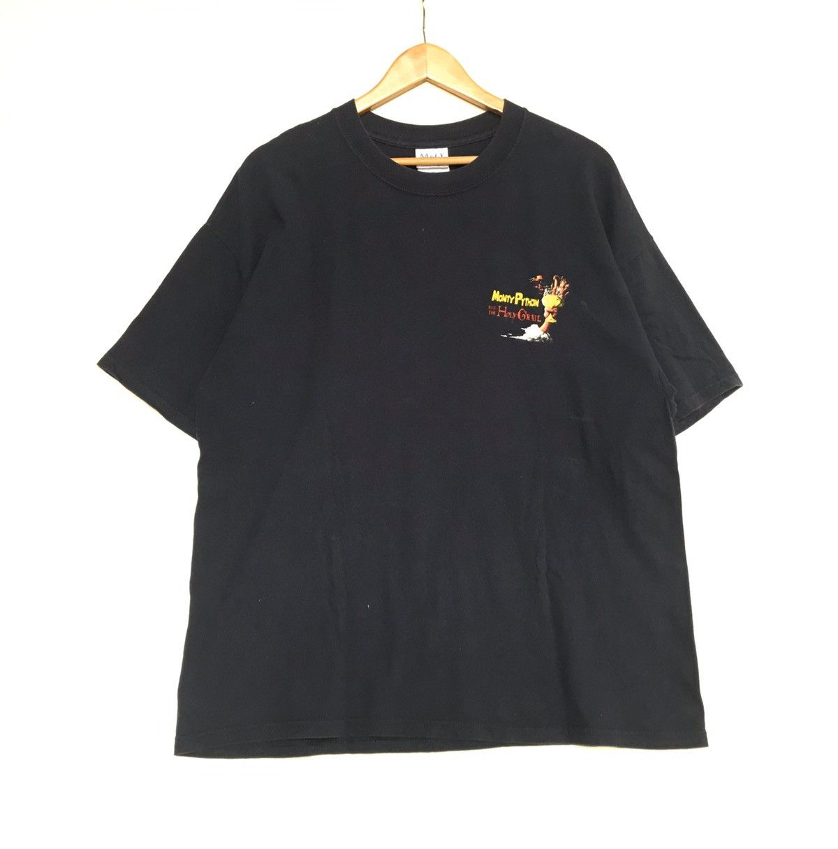 Vintage Vintage Monty Python & The Holy Grail- Castle anthrax Size US XL / EU 56 / 4 - 2 Thumbnail