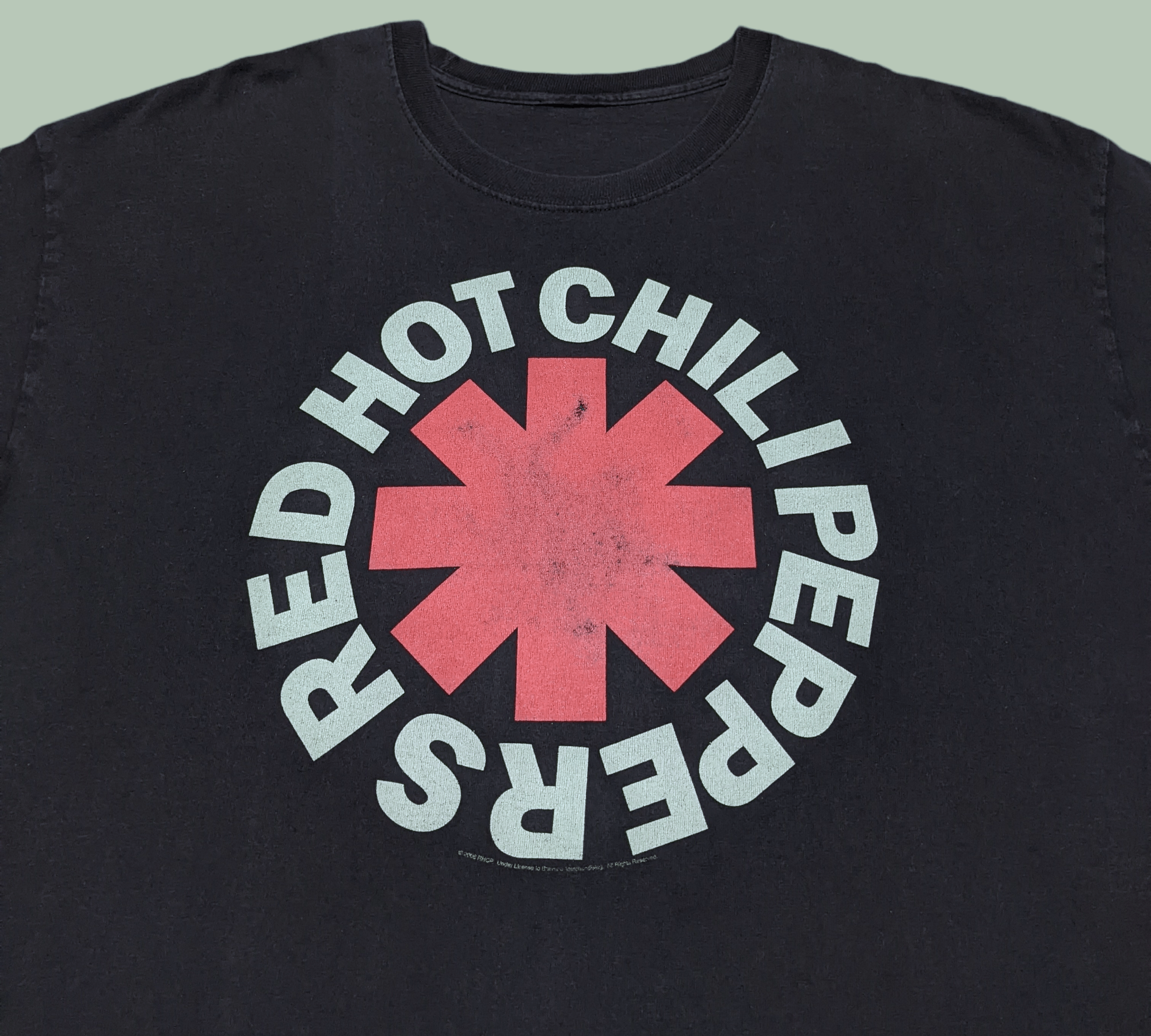 Band Tees × Vintage Vintage Y2K 2006 Red Hot Chili Peppers Logo T shirt Size US L / EU 52-54 / 3 - 2 Thumbnail