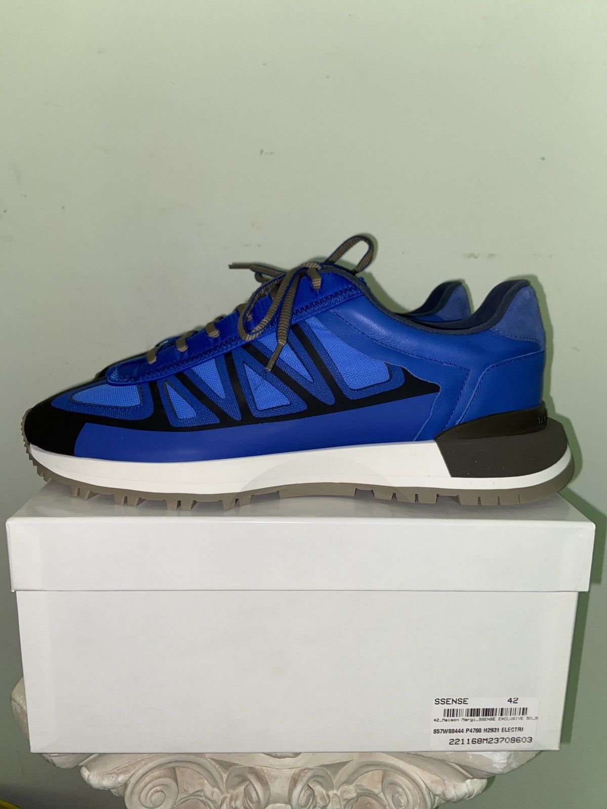 Maison Margiela Maison Margiela SSENSE exclusive 50/50 sneaker Size US 9 / EU 42 - 2 Thumbnail