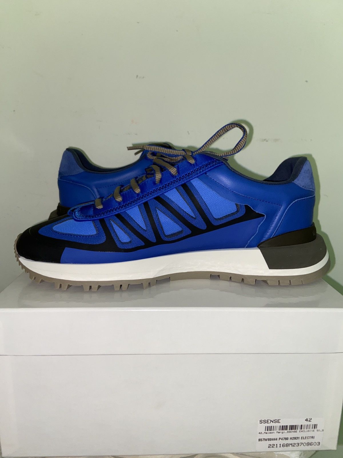 Maison Margiela Maison Margiela SSENSE exclusive 50/50 sneaker Size US 9 / EU 42 - 6 Thumbnail