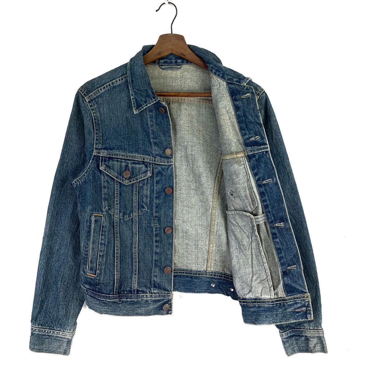 Uniqlo Vintage Uniqlo Buttonup Denim Jacket Size US S / EU 44-46 / 1 - 1 Thumbnail