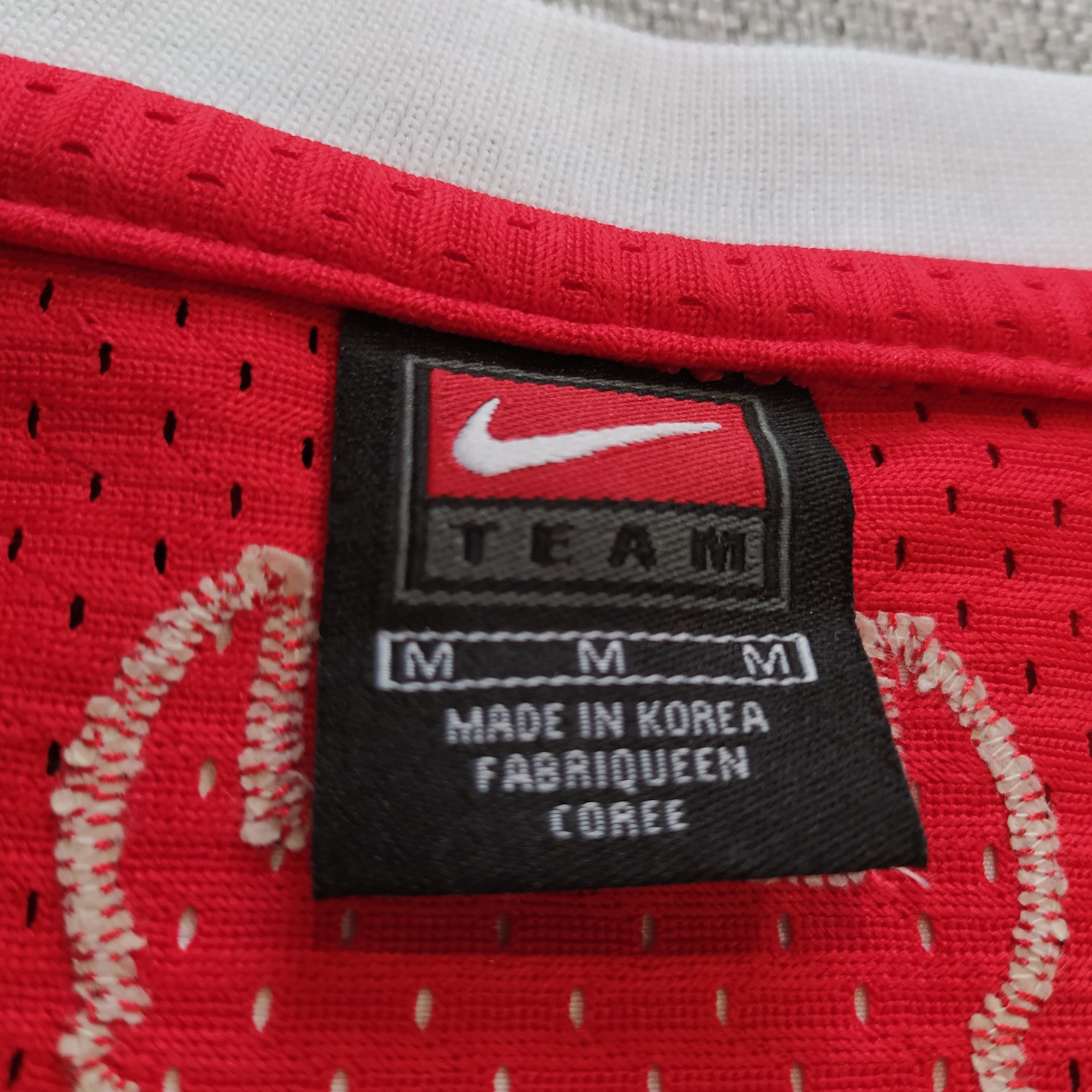 NBA × Nike Vintage 90s NBA Nike 23 Chicago Bulls Jordan Jersey Size US M / EU 48-50 / 2 - 7 Thumbnail