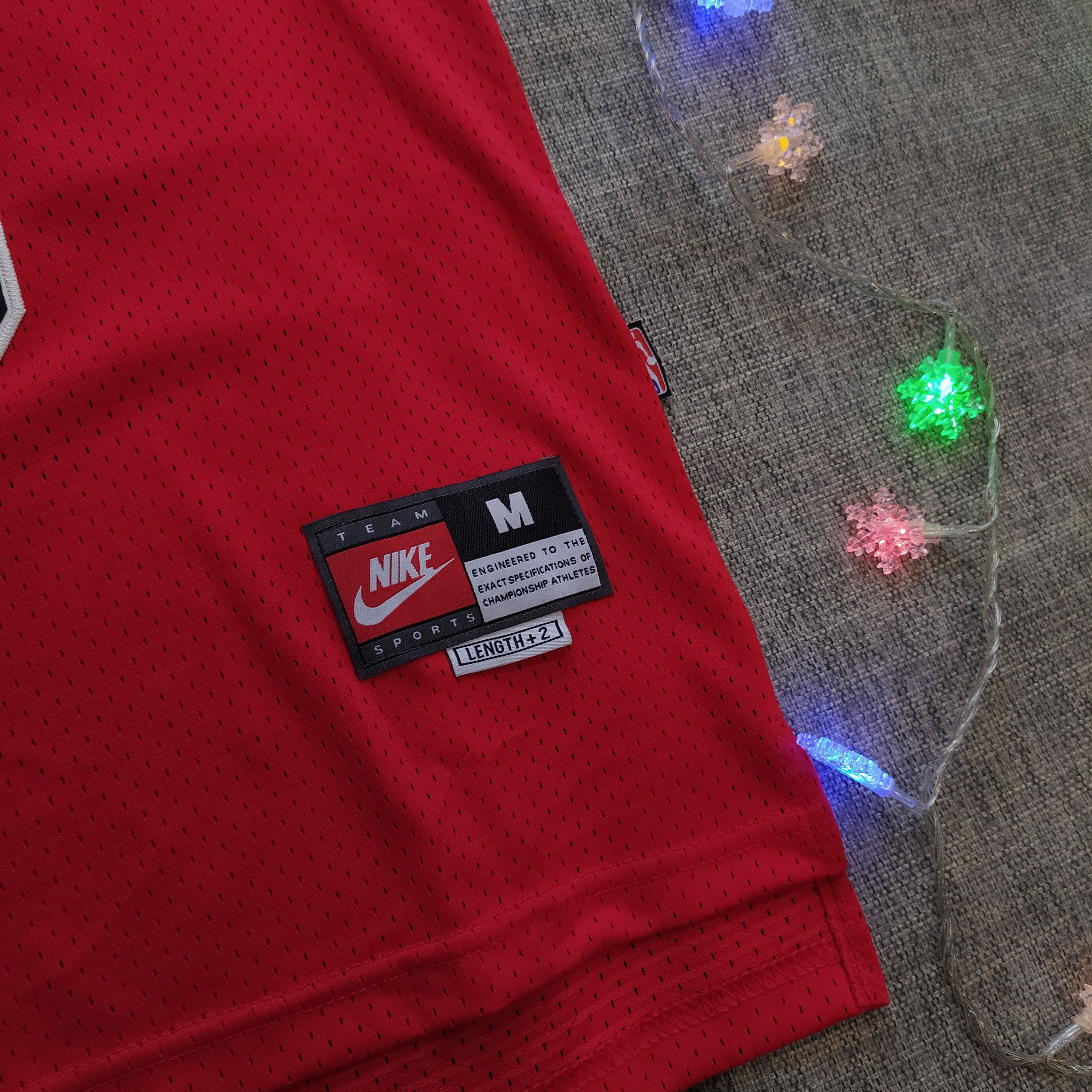 NBA × Nike Vintage 90s NBA Nike 23 Chicago Bulls Jordan Jersey Size US M / EU 48-50 / 2 - 4 Thumbnail