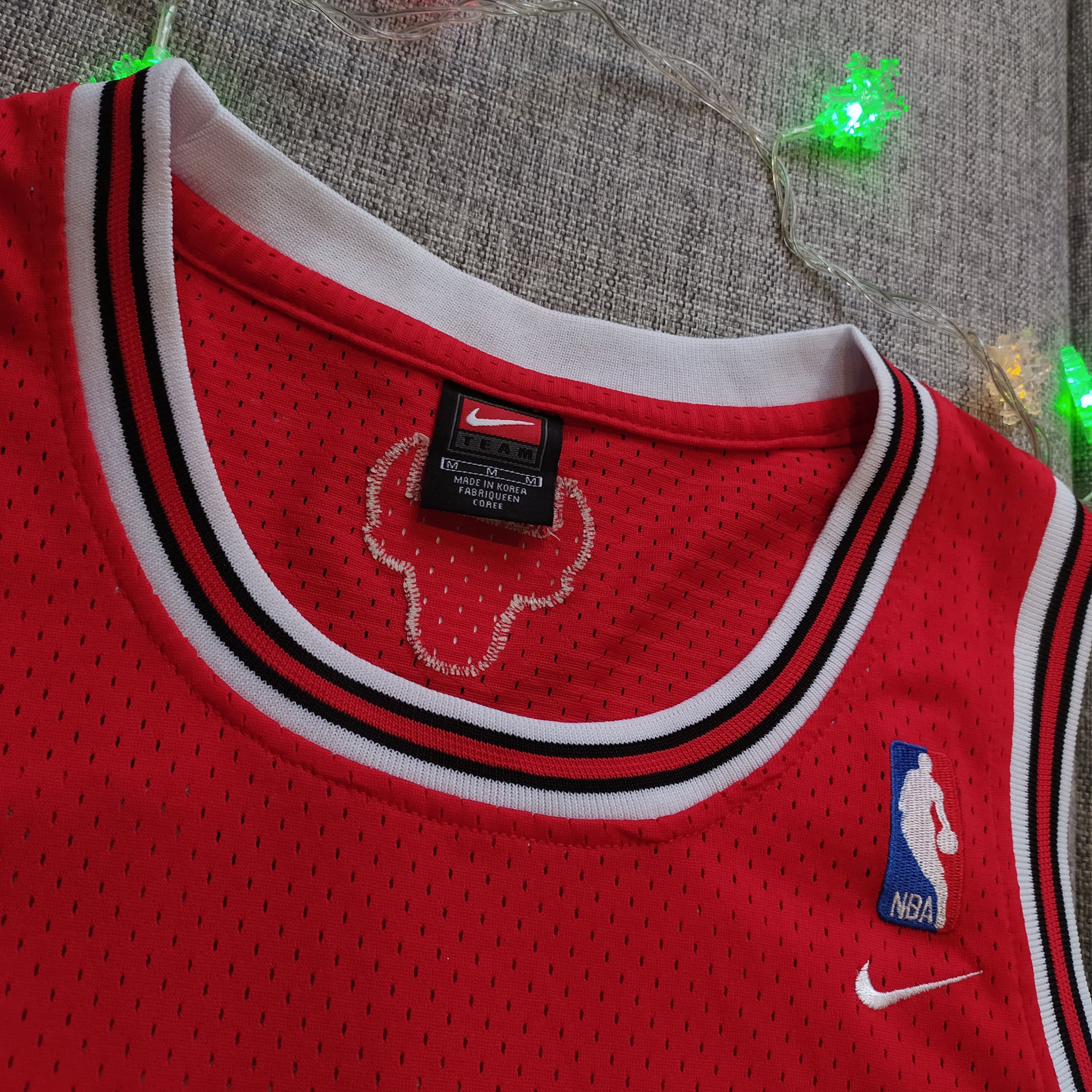 NBA × Nike Vintage 90s NBA Nike 23 Chicago Bulls Jordan Jersey Size US M / EU 48-50 / 2 - 6 Thumbnail