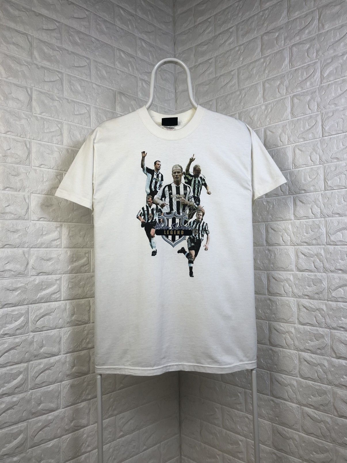 Vintage Alan Shearer vinatage Tshirt Size US M / EU 48-50 / 2 - 1 Thumbnail