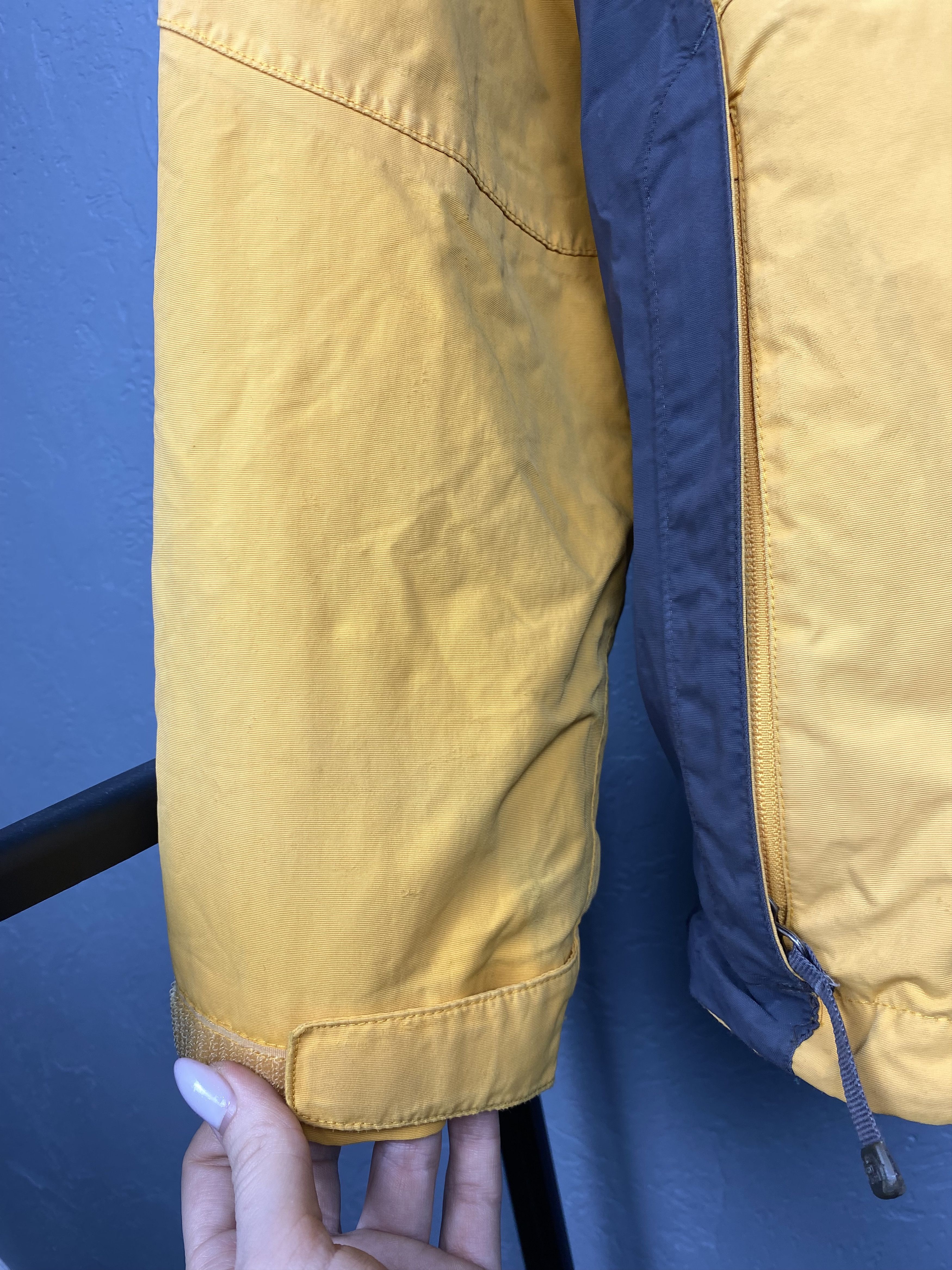 The North Face The North Face Vintage Sun Faded Jacket with Fleece Lining Size US L / EU 52-54 / 3 - 5 Thumbnail