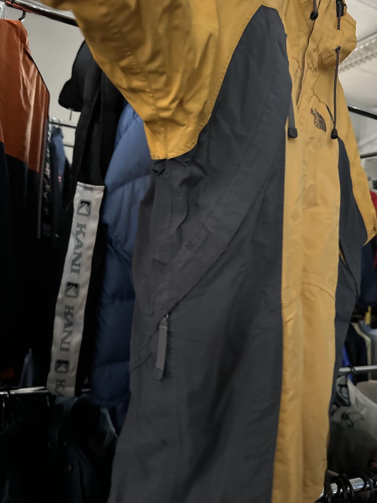 The North Face The North Face Vintage Sun Faded Jacket with Fleece Lining Size US L / EU 52-54 / 3 - 13 Thumbnail